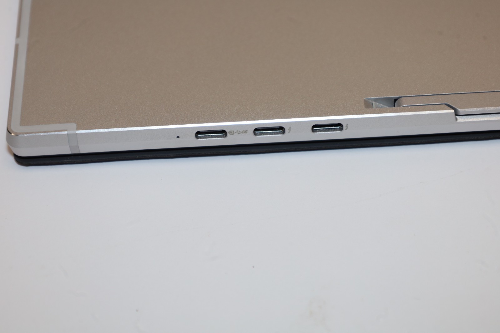 HP Elite x2 G4 Tablet Core i5-8265U 8GB 256GB NVMe SSD Touch