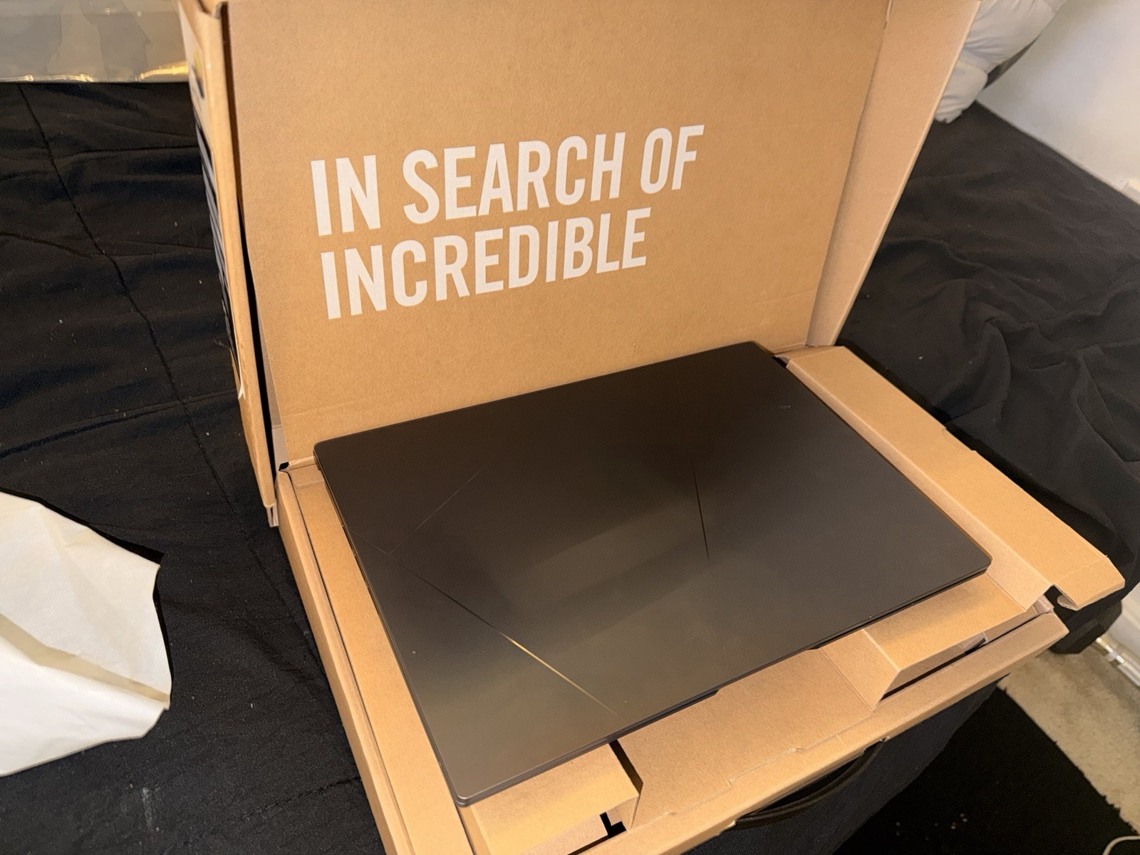 • ASUS Zenbook 14.5”. OLED Touch