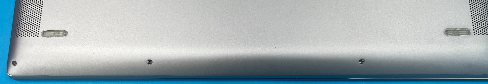 Lenovo Yoga 720-15IKB 2-in-1 4K Touch Laptop i7-7700HQ 16GB 1TB GTX 1050 NO OS