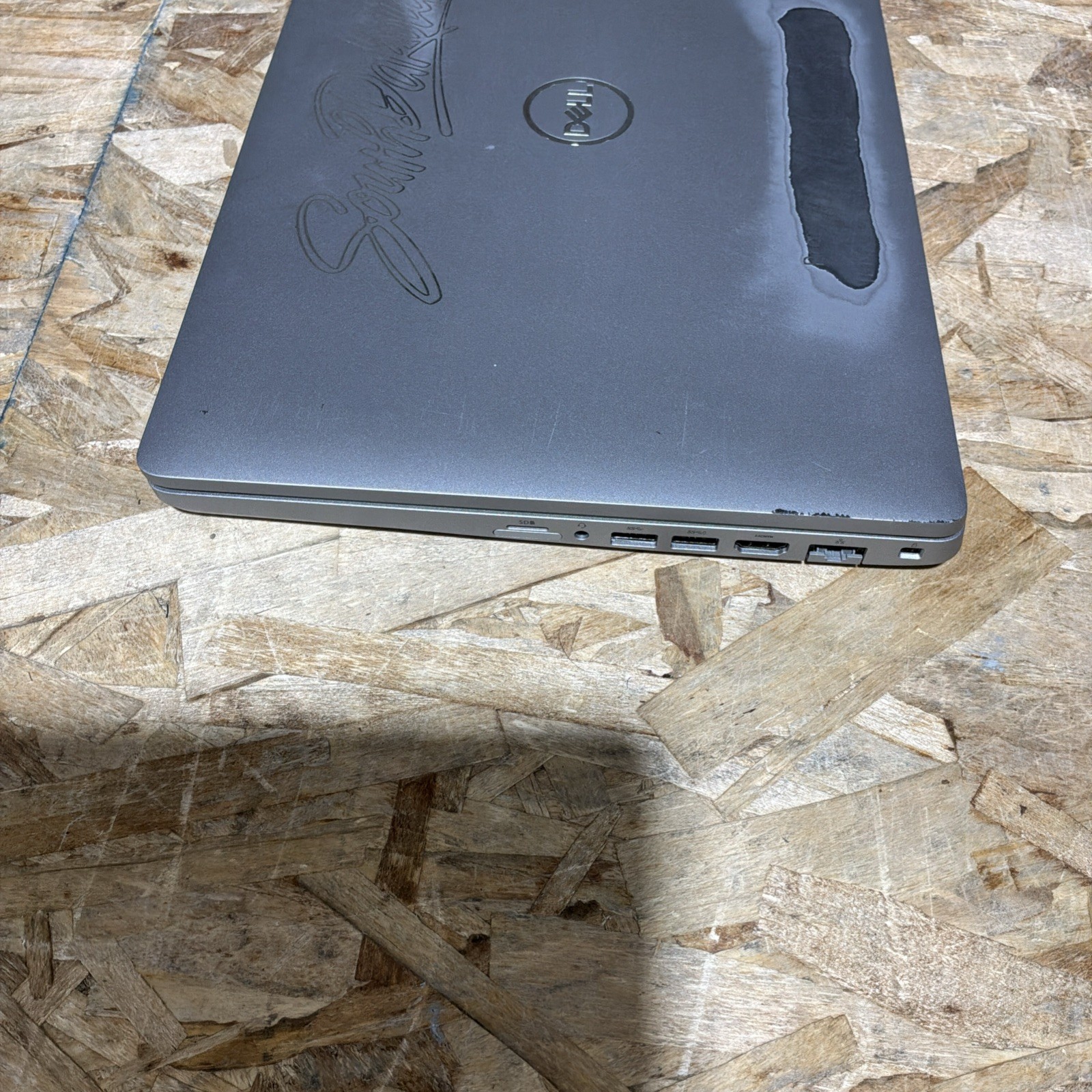 Dell Precision 3550 15″ Intel i7-10610U No RAM No SSD READ Parts C378