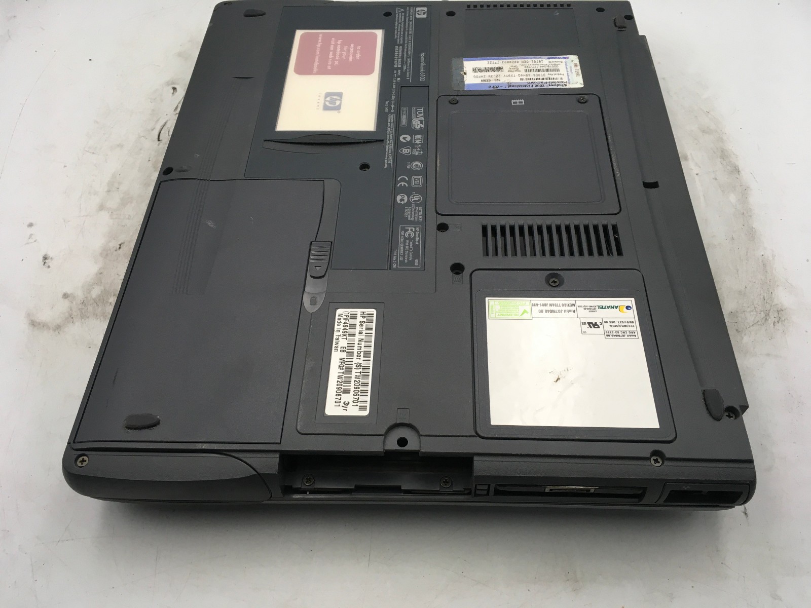 HP OMNIBOOK 6100 -FOR PARTS/FREEZE ON BOOT- INTEL PENTIUM M – 128MB RAM -READ-BB