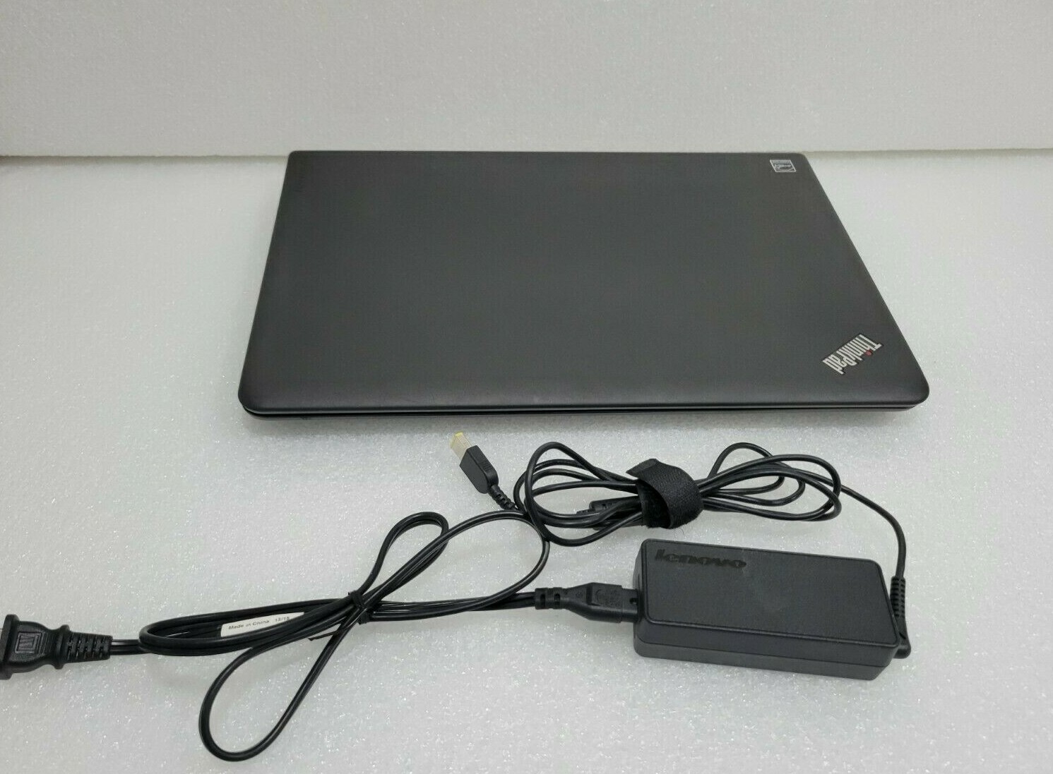 Thinkpad E555 15.6″ AMD A10-7300 1.9GHz 4GB 500GB DVDRW WC Win10 Pro – Read