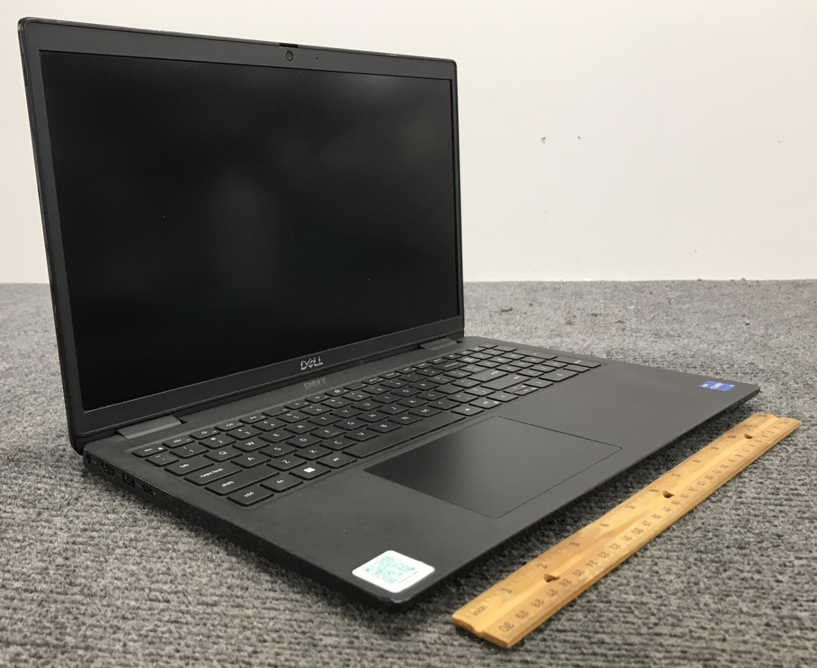 Dell Latitude 3520 15.6″ Laptop i5-1135G7, No RAM/Storage, Boots to BIOS