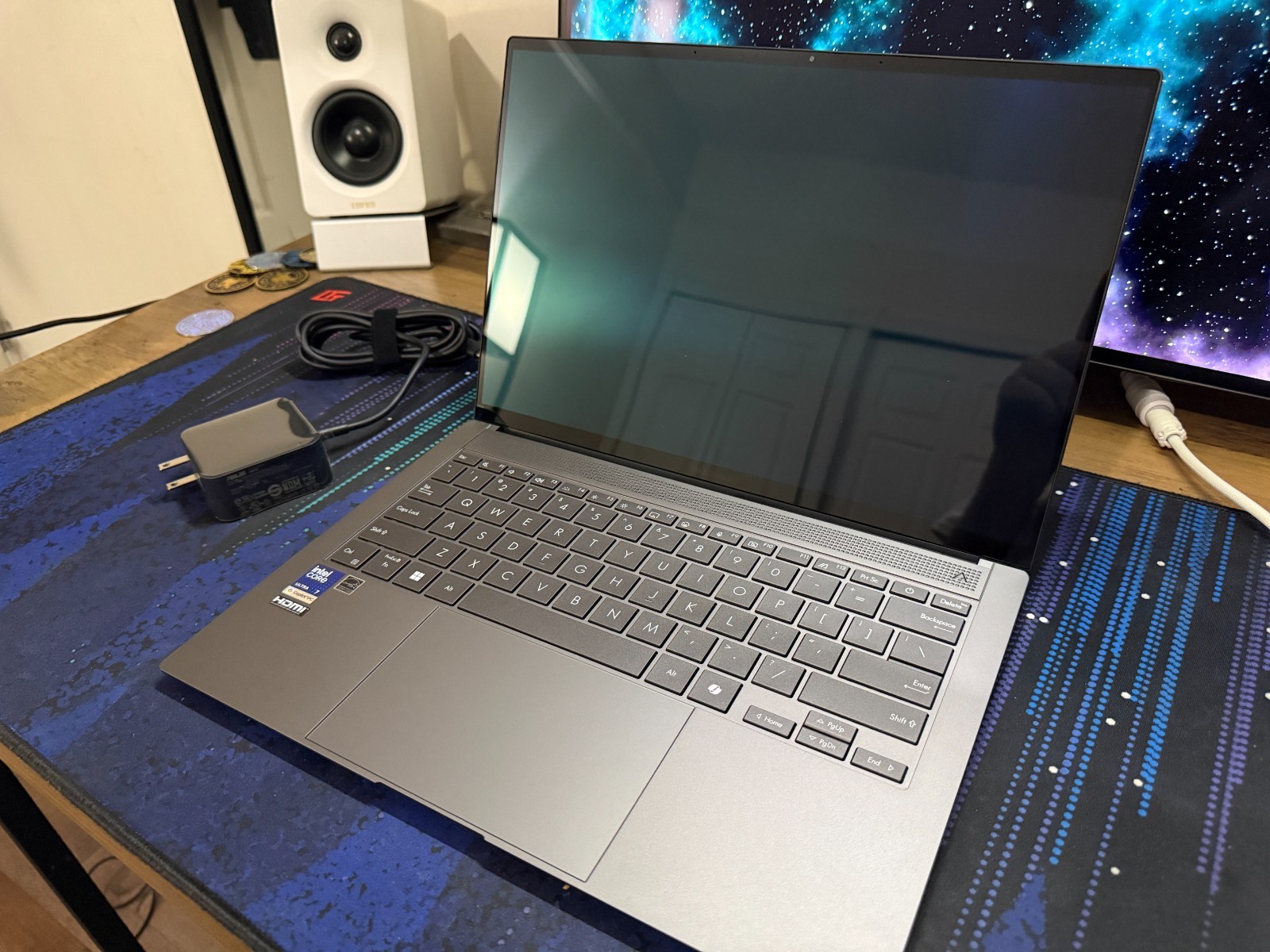 ASUS Zenbook S14 14″ 3K 120Hz OLED Touch Laptop Ultra 7 258V 32GB RAM 1TB SSD