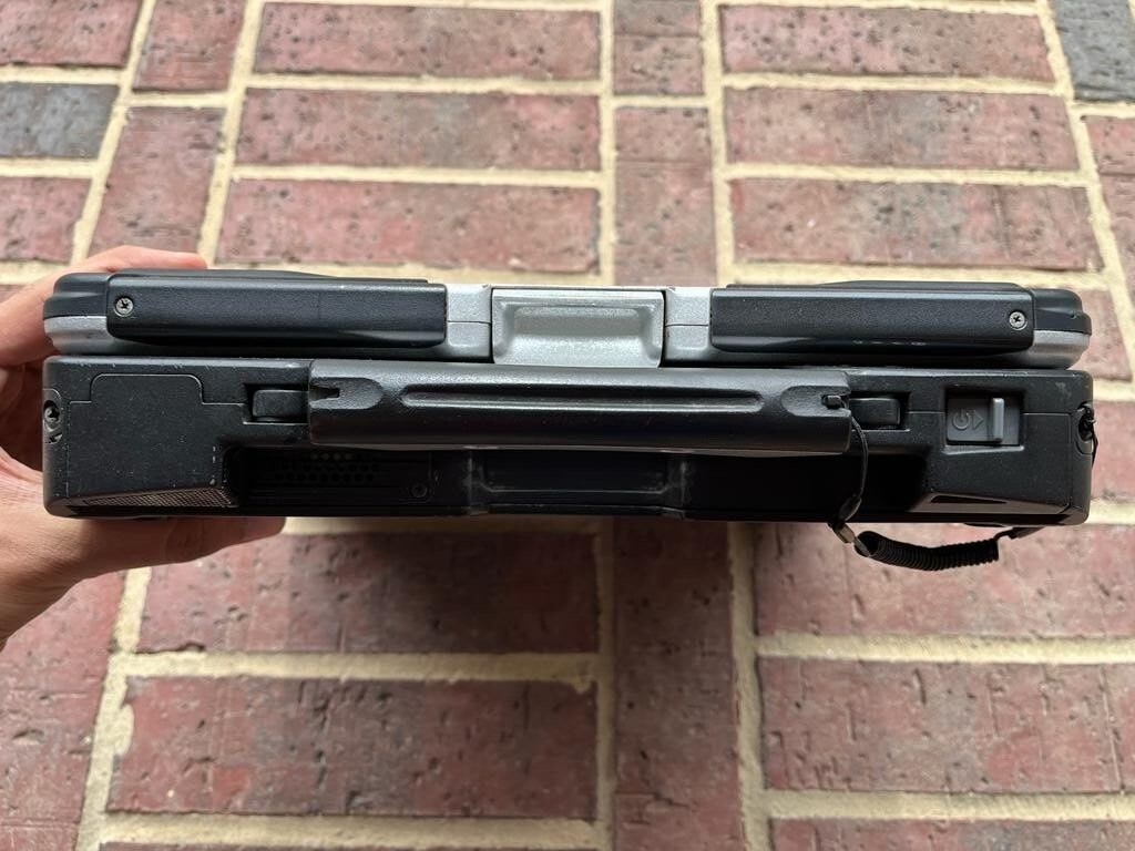 Panasonic Toughbook CF-31 MK1 i5 2.4Ghz 8gb 500gb Win7 Serial port Rugged
