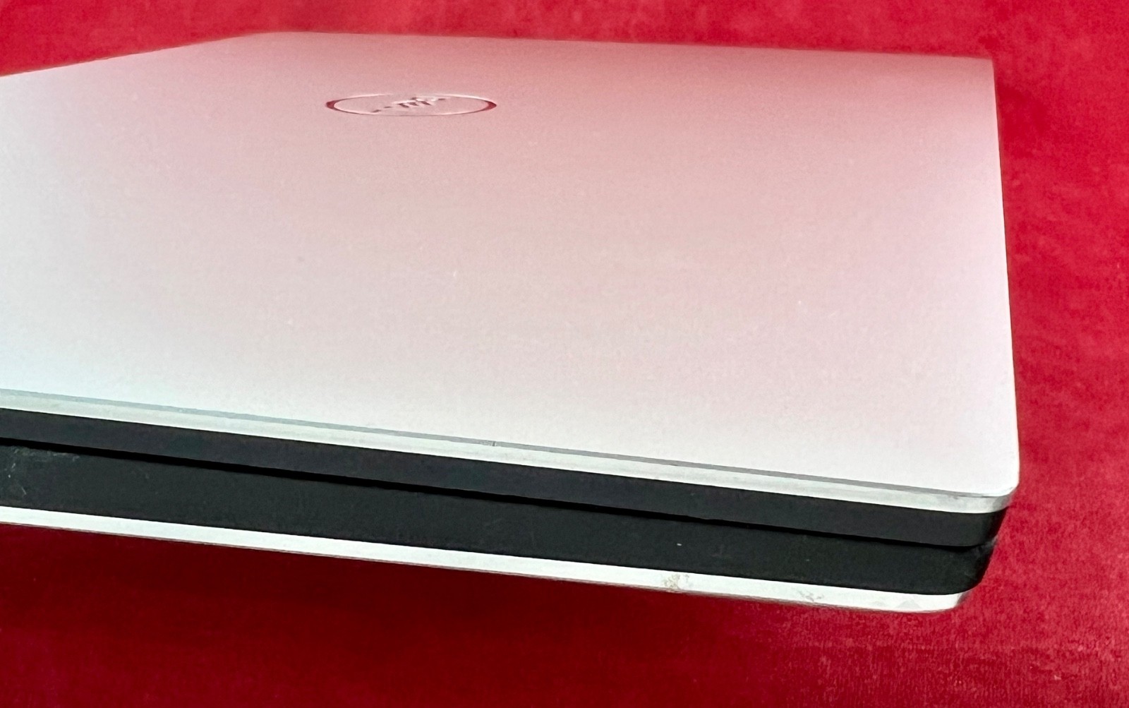 DELL XPS 15 7590 i5-9300H, 256GB SSD, 8GB, BRIGHT 15.6″ 500 NITS FHD IPS DISPLAY
