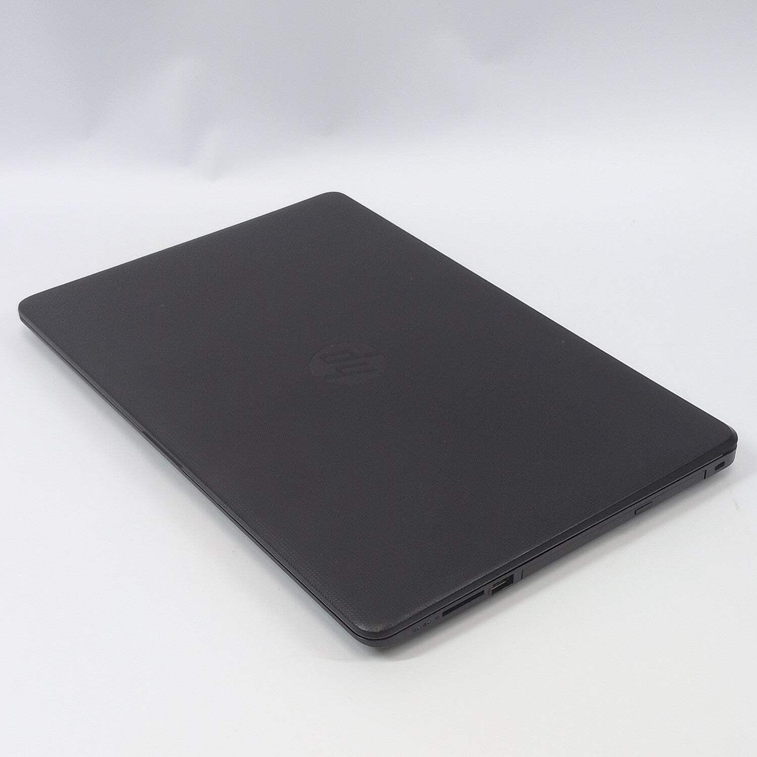 HP Laptop 15-BS020WM 15.6″ Pentium N3710 1.6GHz 4GB RAM 512GB HDD