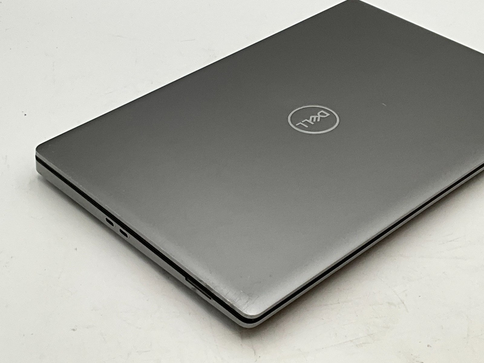 DELL Precision 7560 i7-11850H 2.50g 32GB 1TB T1200 15.6″ WIN11 Laptop D79V2J3