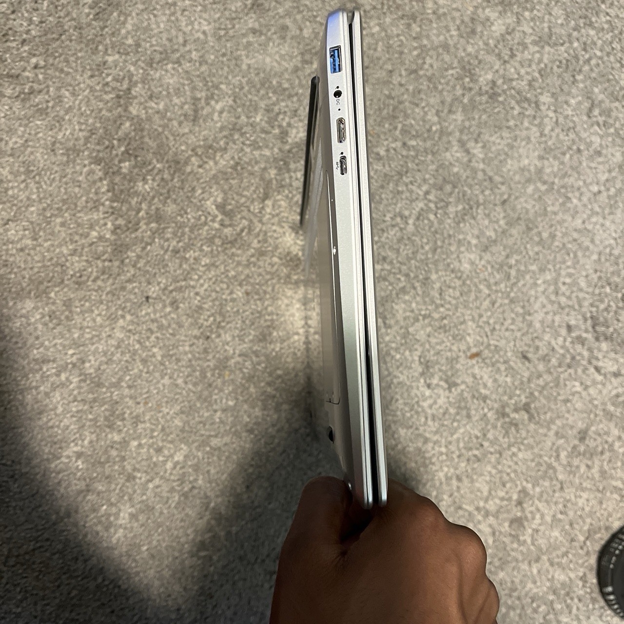 LG gram 17″ Silver Laptop i7 16GB RAM 1TB SSD Windows 11 (2022)