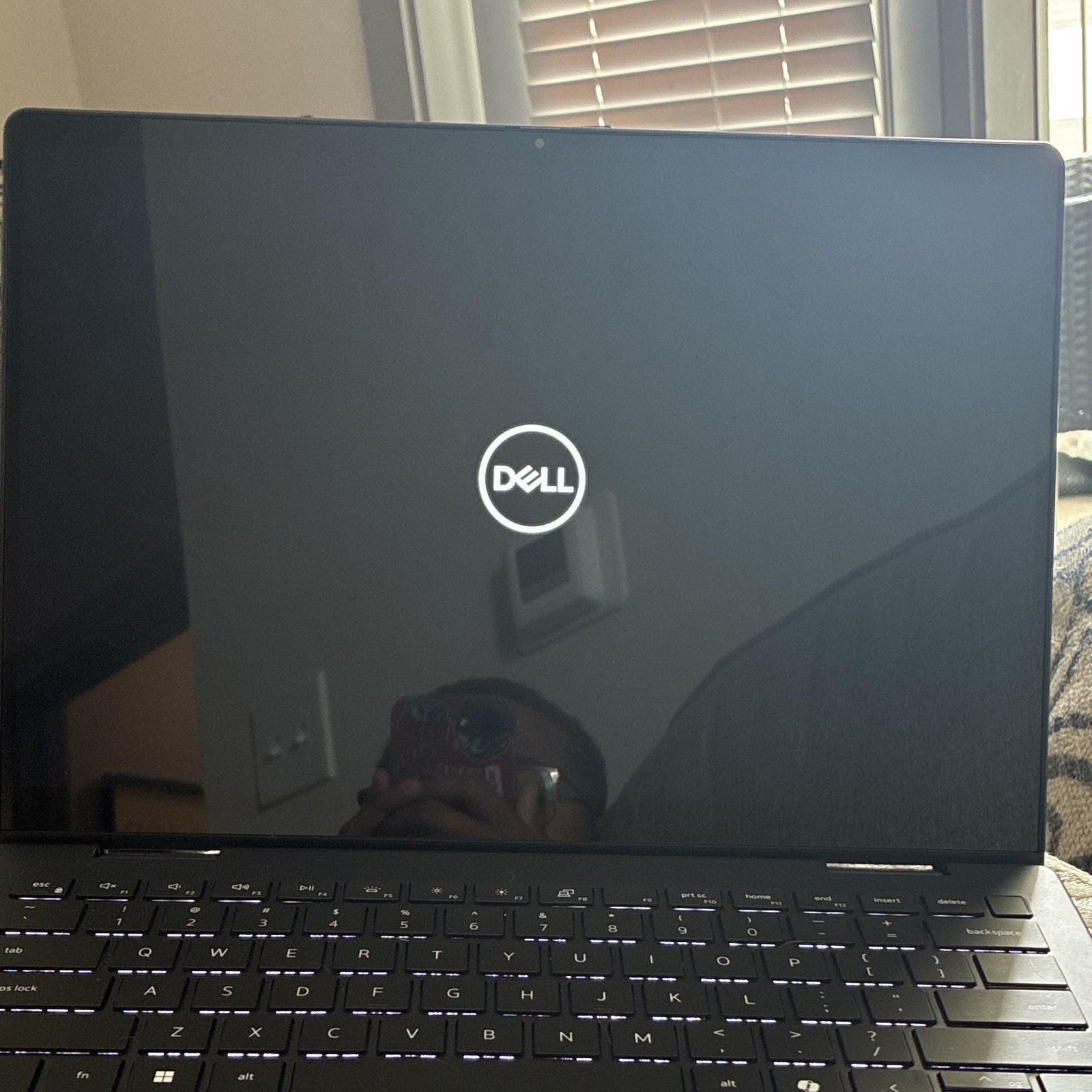 Dell Inspiron 15.6″ FHD i5 8GB 256GB SSD Backlit KB Wi-Fi BT Black