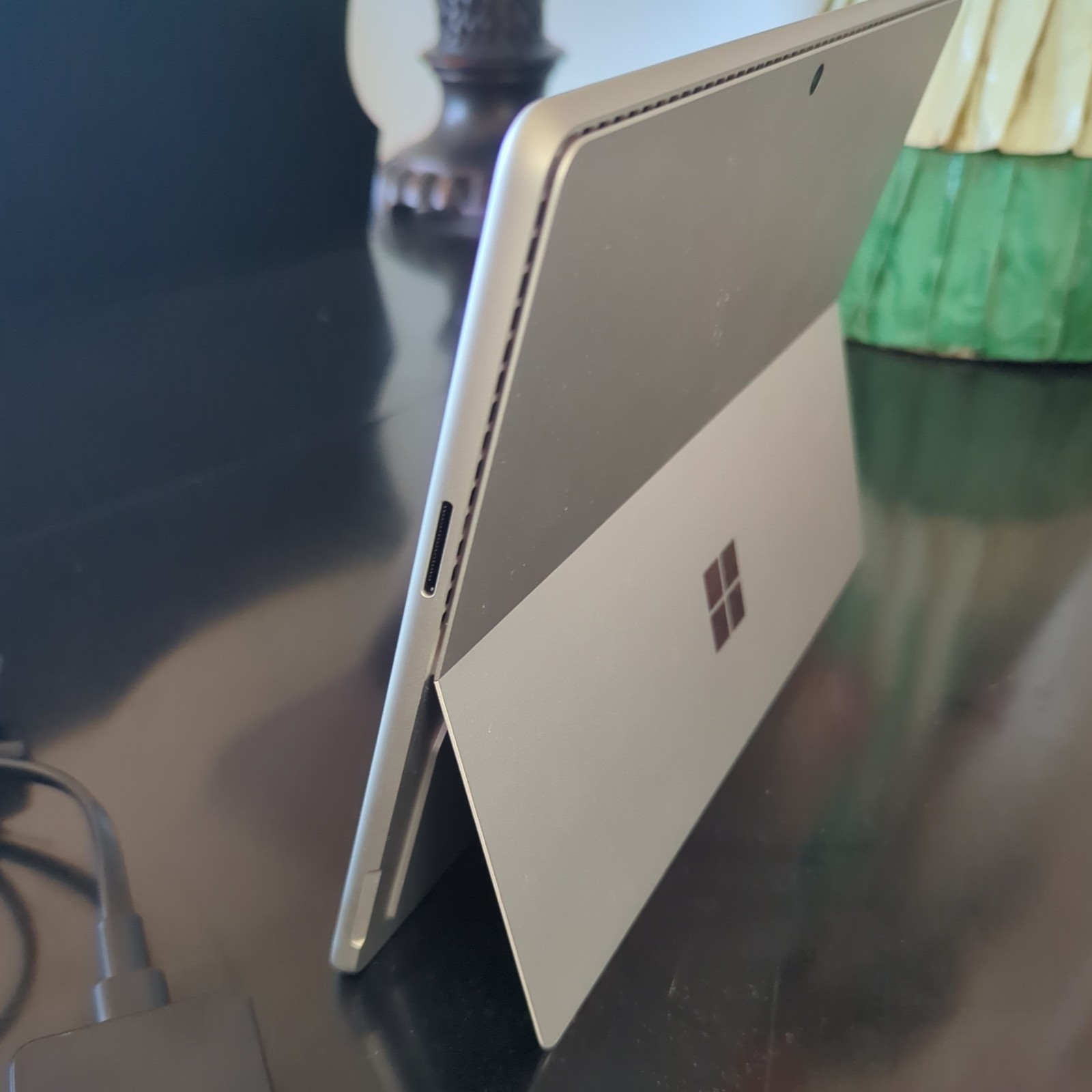 Surface Pro 10 for Business 2079 64GB RAM 13″ intel Ultra 7 165U Win11 Platinum