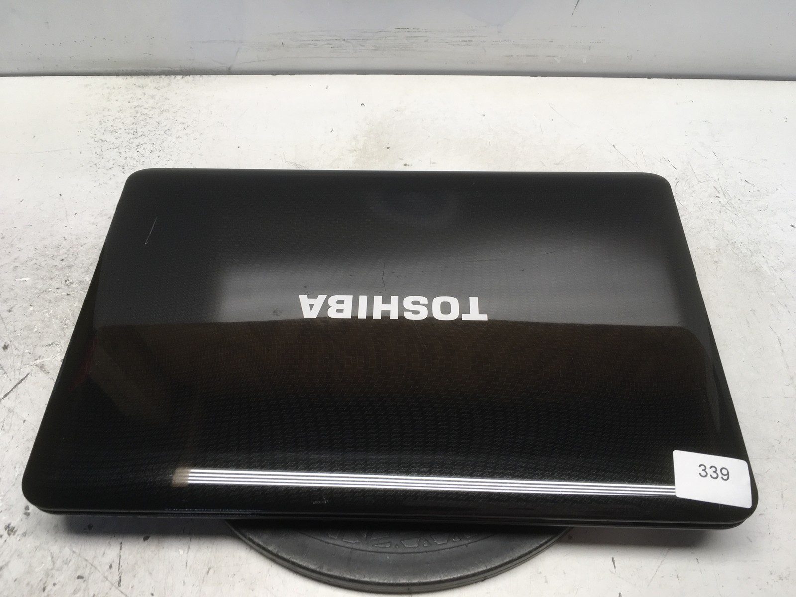 Toshiba Satellite L655D-S5055 AMD V120 2.2GHz 3 GB NO HDD NO BATT