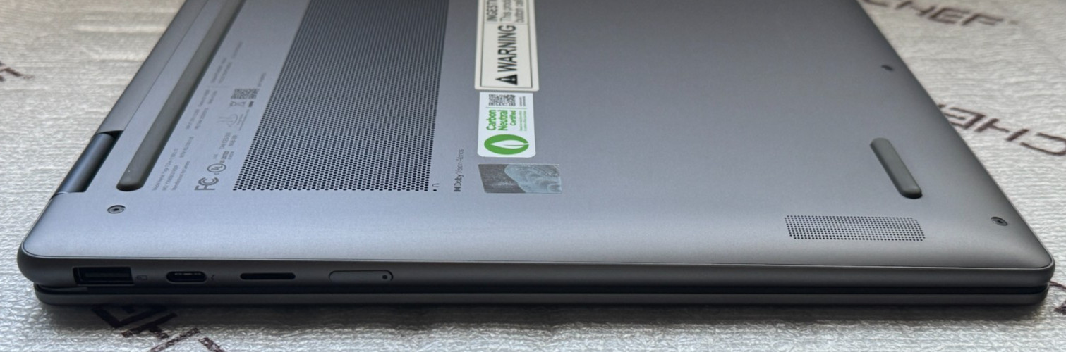 Lenovo Yoga 7i 2-in-1 16″ 2K Touch Laptop Ultra 7 256V 16GB RAM 1TB SSD