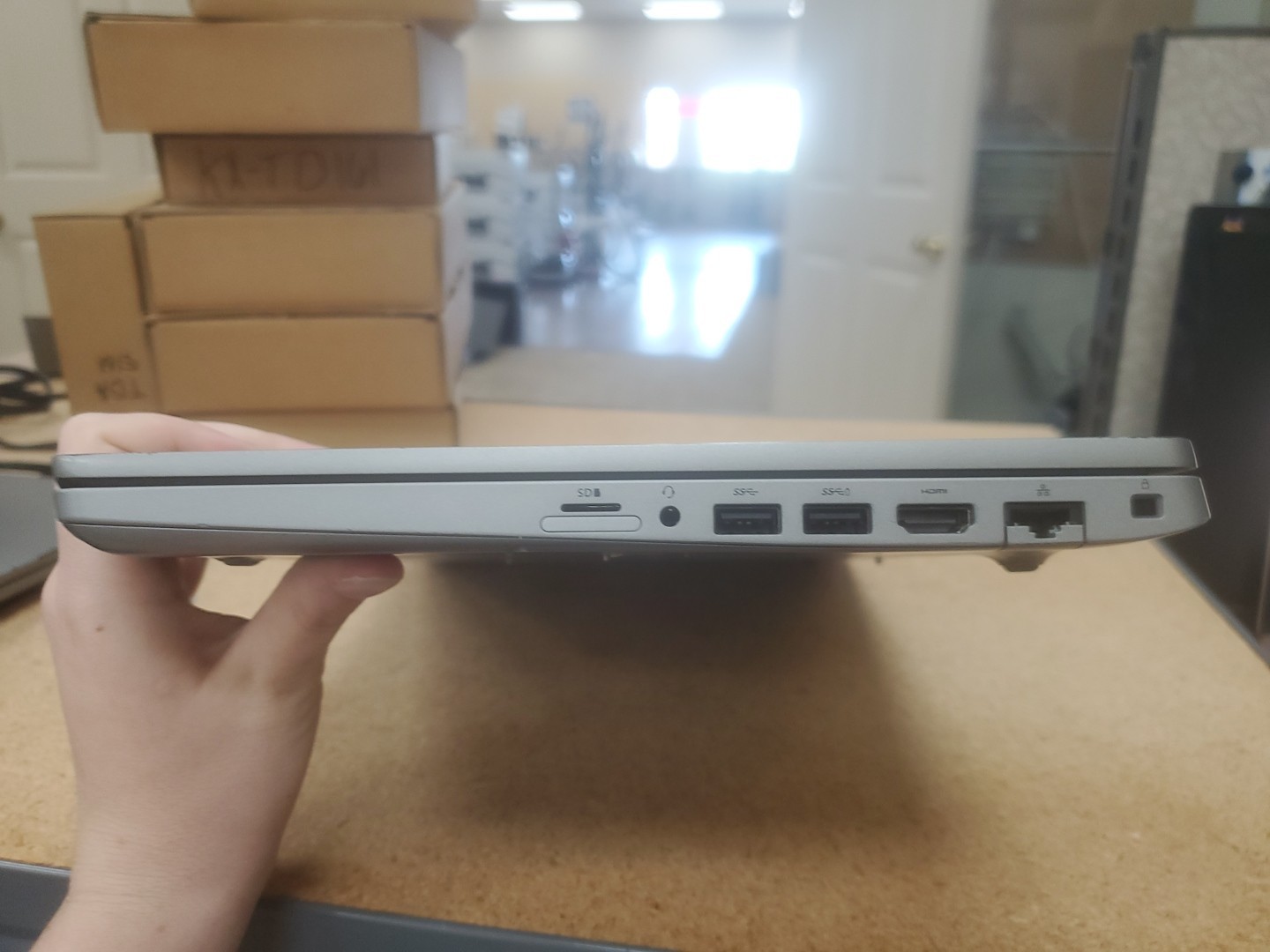Dell Precision 3550 Laptop – i5-10310U 8GB 256GB SSD 15.6″ 051526-4