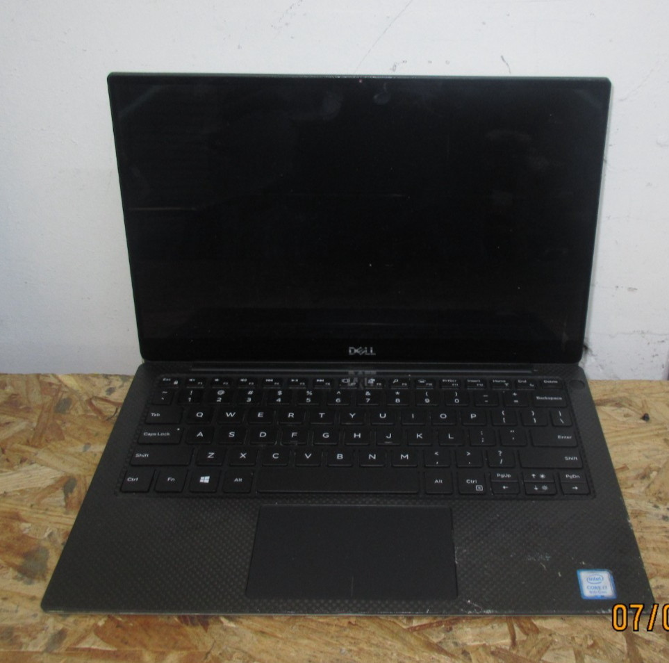 Dell XPS 13 9380 13.3″ i7-8565U @ 1.80GHz 8GB RAM 256GB SSD WIN11P LAPTOP.