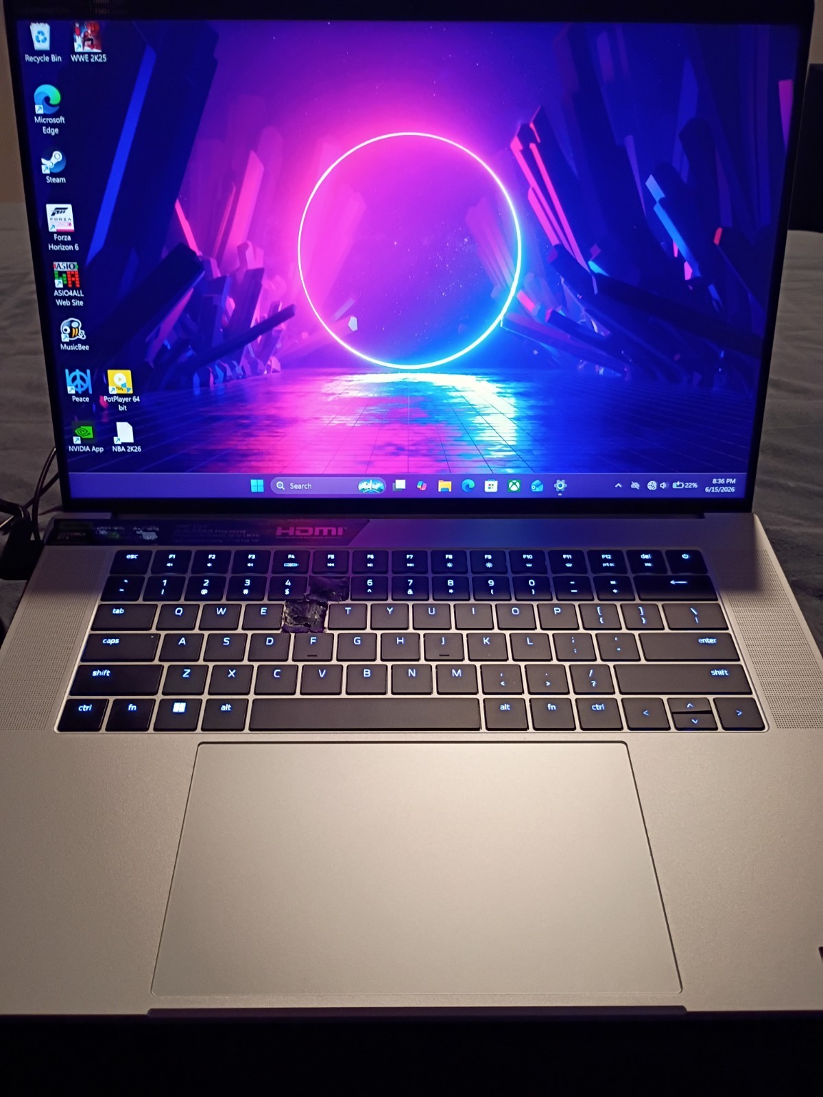 Razer Blade RZ09-0510TEM4-R3U1 16 16-inch Intel Core i9 i9-14900HX 32GB RAM 2TB