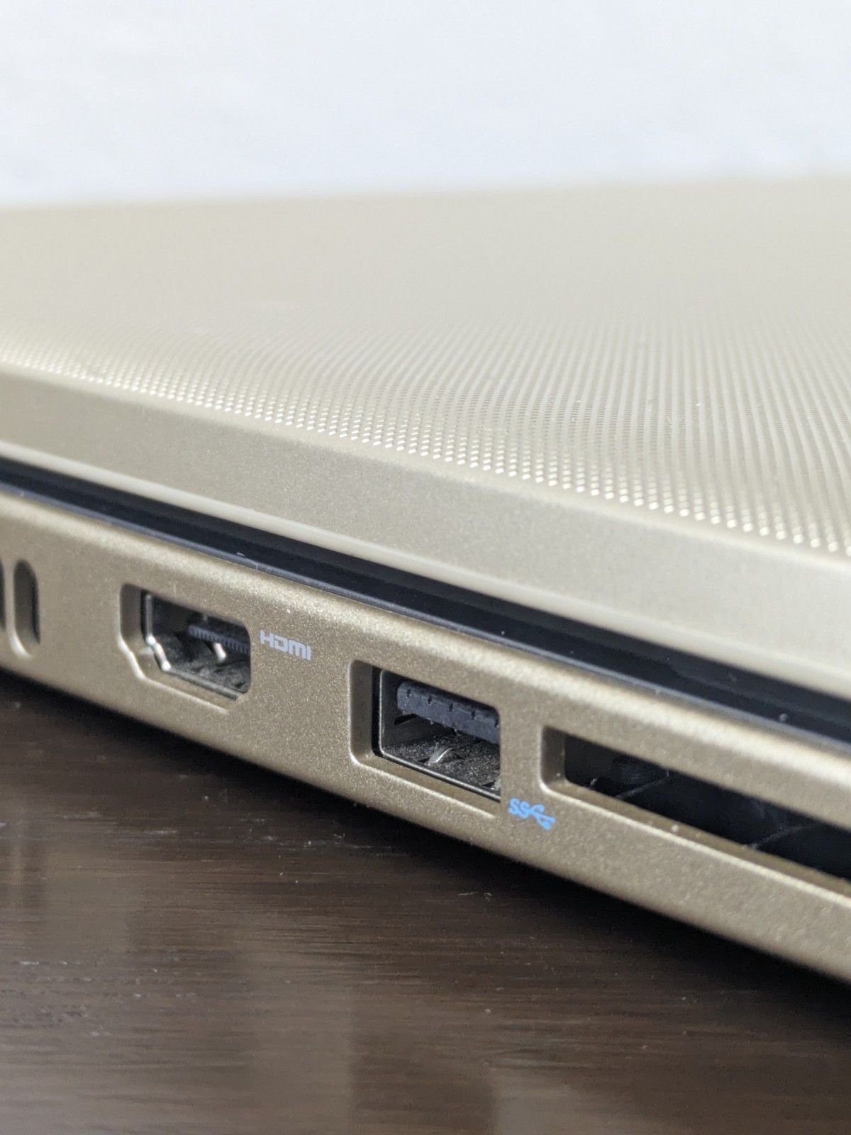DELL INSPIRON 5755 Laptop AMD A8 Radeon R5 12 GB RAM Windows 10 480GB SSD Gold