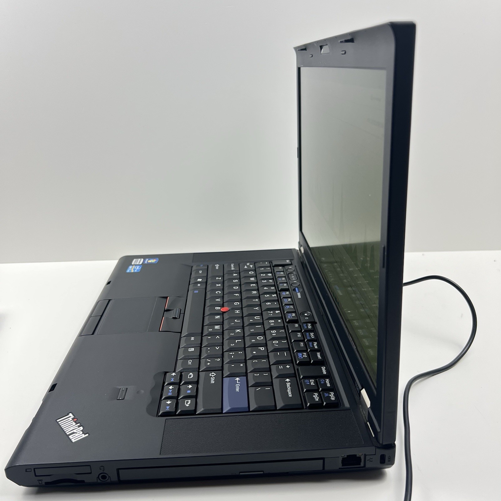 Lenovo ThinkPad T520 Intel i7-2640M 8GB 320GB HDD Linux Mint OS w/ Charger|ELP53