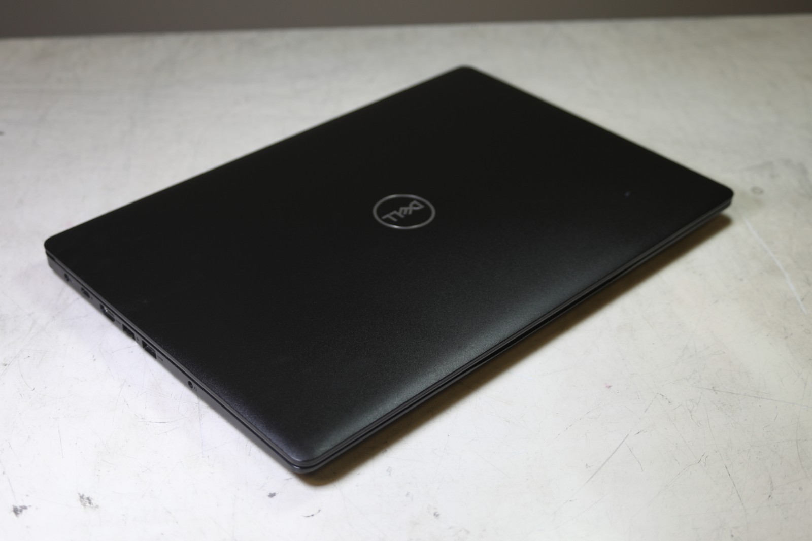 Latitude 3590 Intel(R) Core(TM) i5-8250U CPU @ 1.60GHz-8GB RAM-500GB HDD-NO OS
