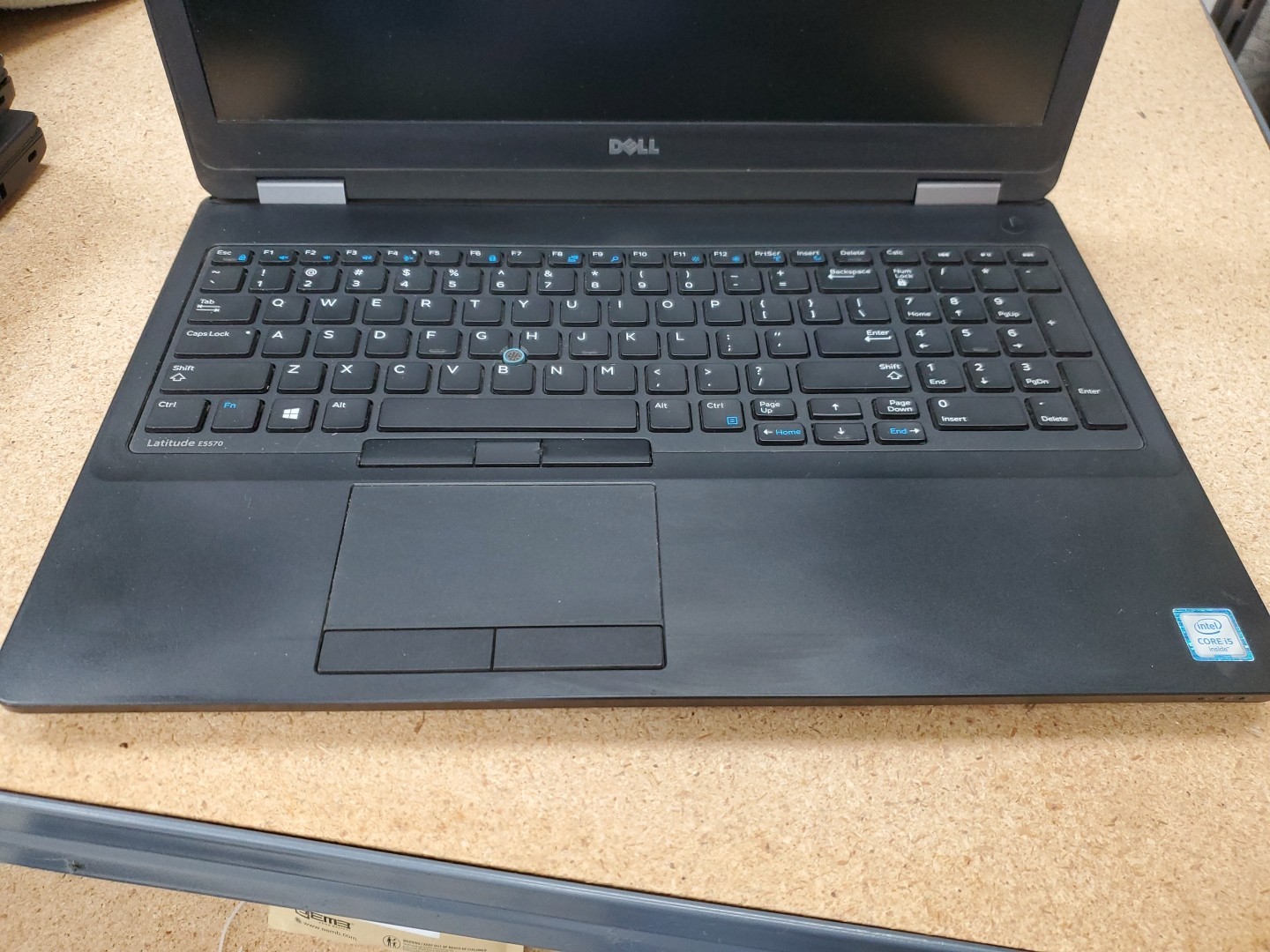 Dell Latitude E5570 15.6″ (256g SSD, Intel Core i5 6th Gen., 8GB) 041326-1