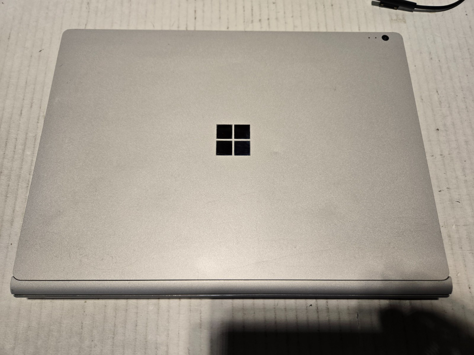 Microsoft Surface Book 13.3″ Touch Laptop Core i5-6300U 8GB 256GB Win10 Nice One