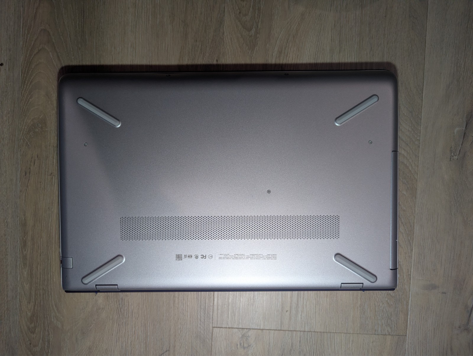 HP Pavilion 15-cc184cl /i5-8250U/12GB RAM/512GB SSD/W11 PRO w/ charger