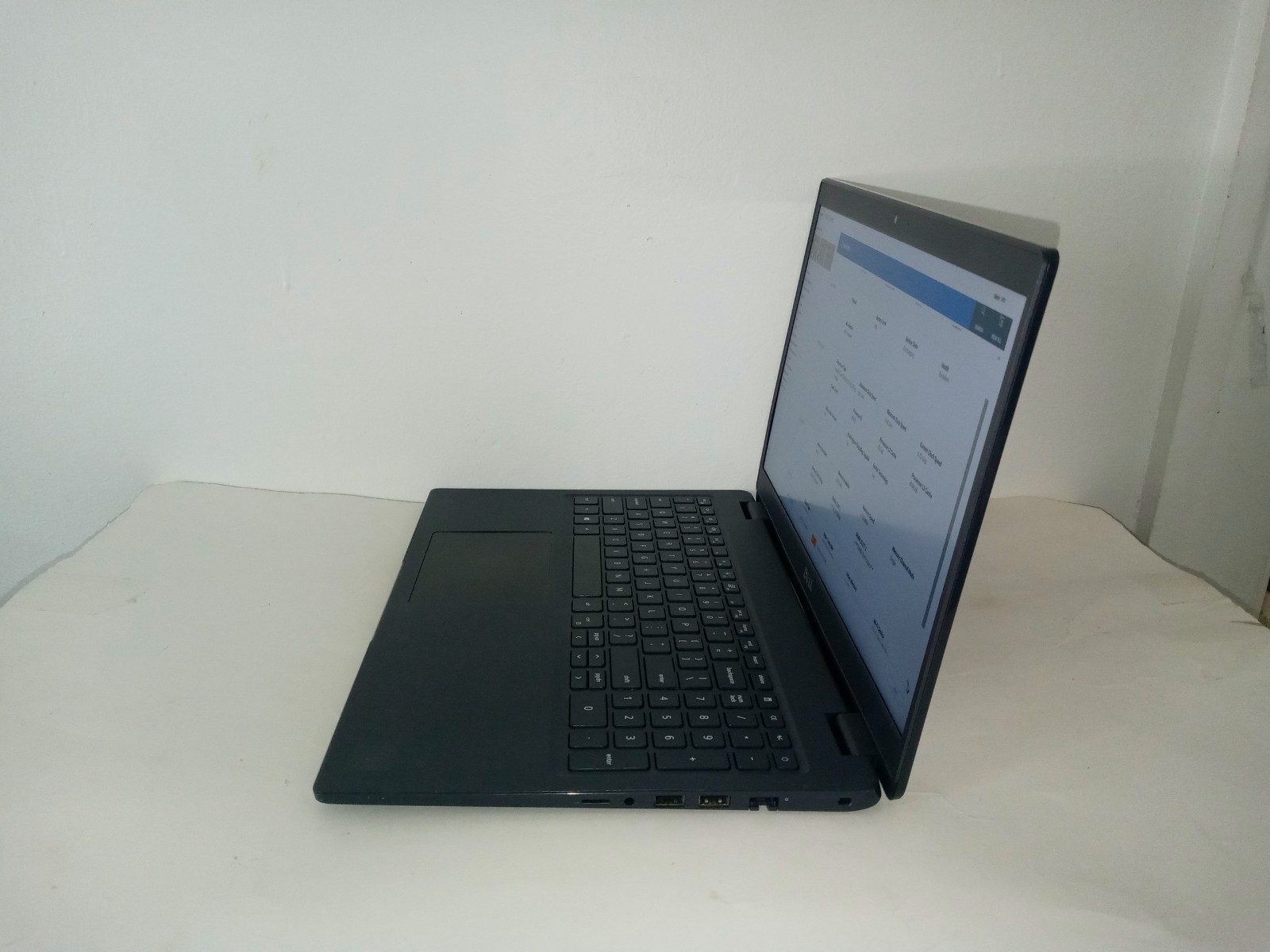 Dell Latitude 3510 15.6” Laptop Intel Core i3-10110U 2.10 GHz 4GB Ram-For Parts