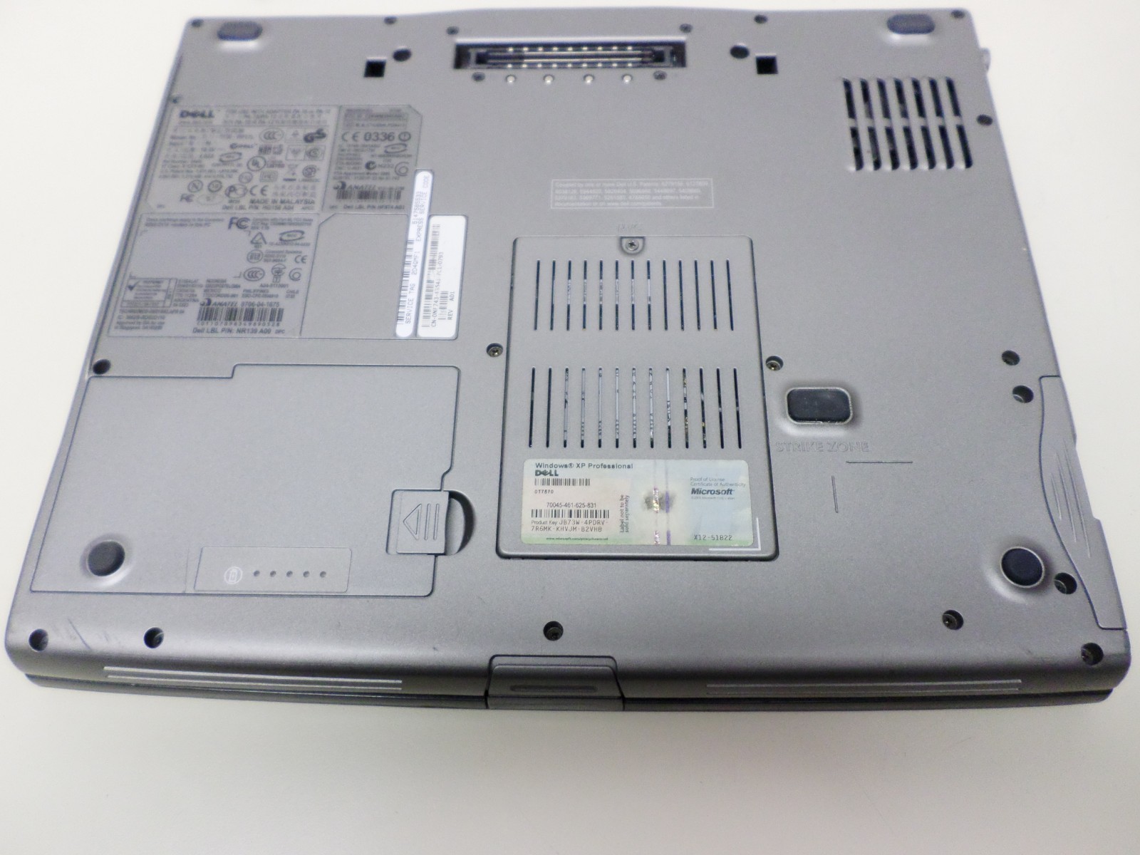 Dell D520 (1.66GHz/1GB/80GB/DVDROM) XGA, SERIAL Port, WINDOWS XP Pro