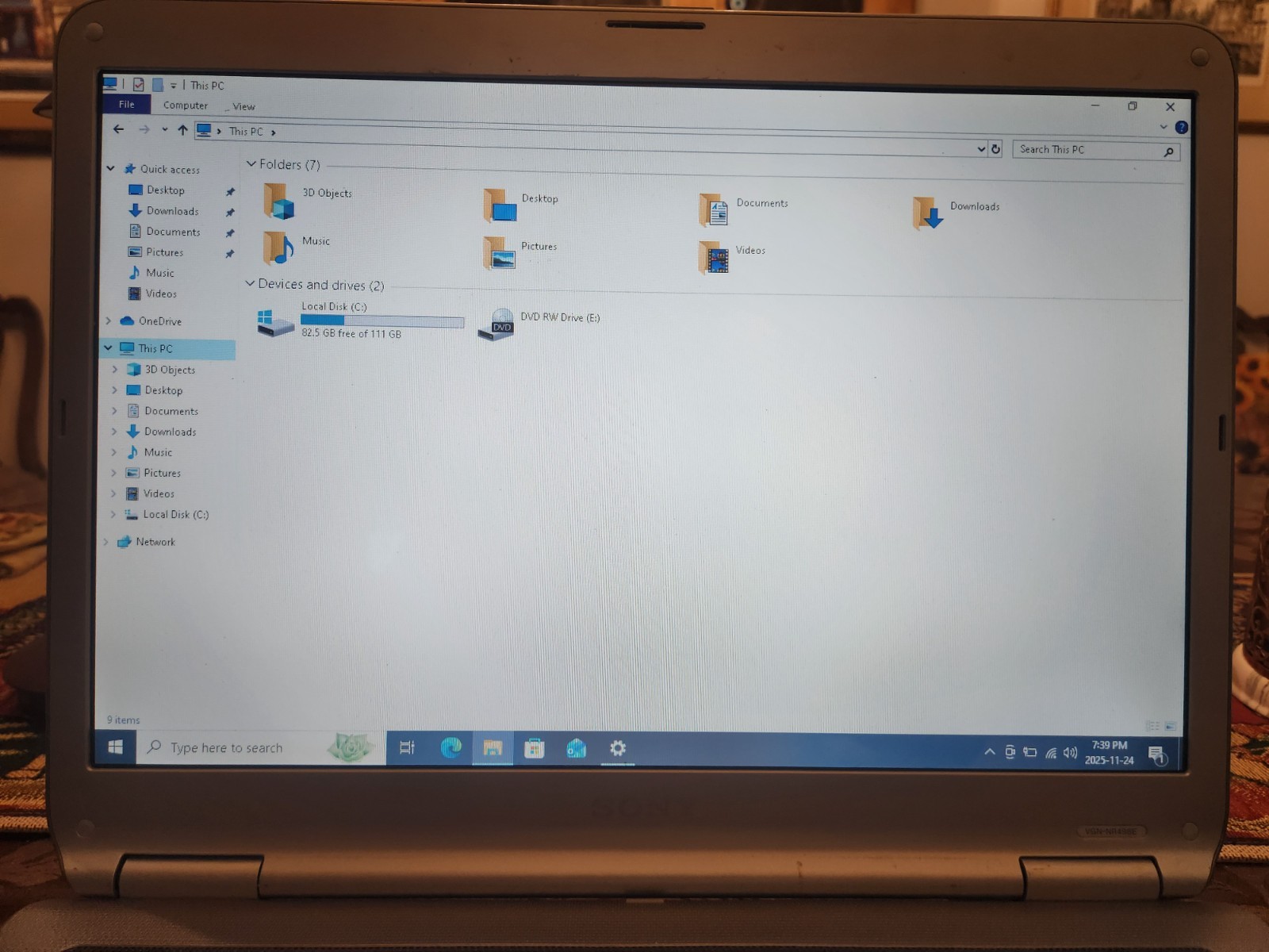 15.25″ Sony Vaio Laptop Intel Core 2 Duo 2.00GHz 3 GB DDR2 112GB SSD Win10 Pro
