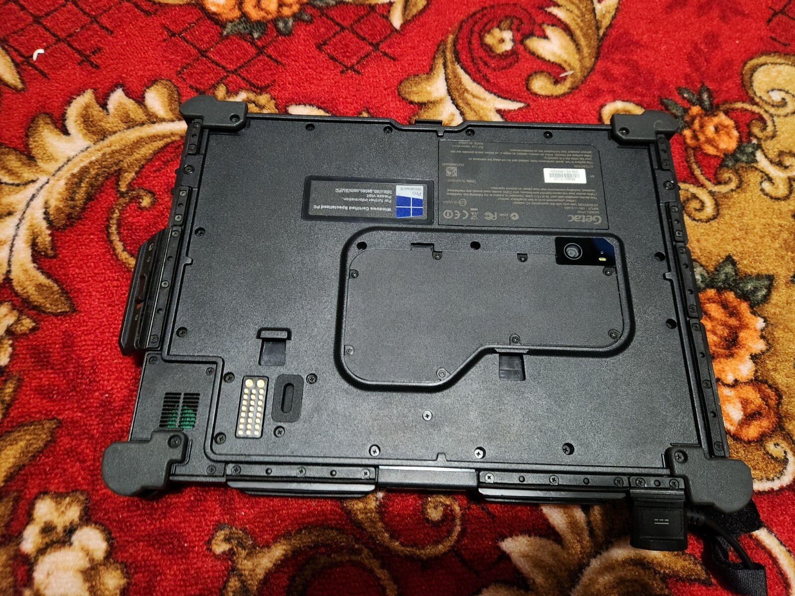 GETAC V110 CORE i5-4300U + 128gb SSD m.2 + caddy + 2x batteries + Charger