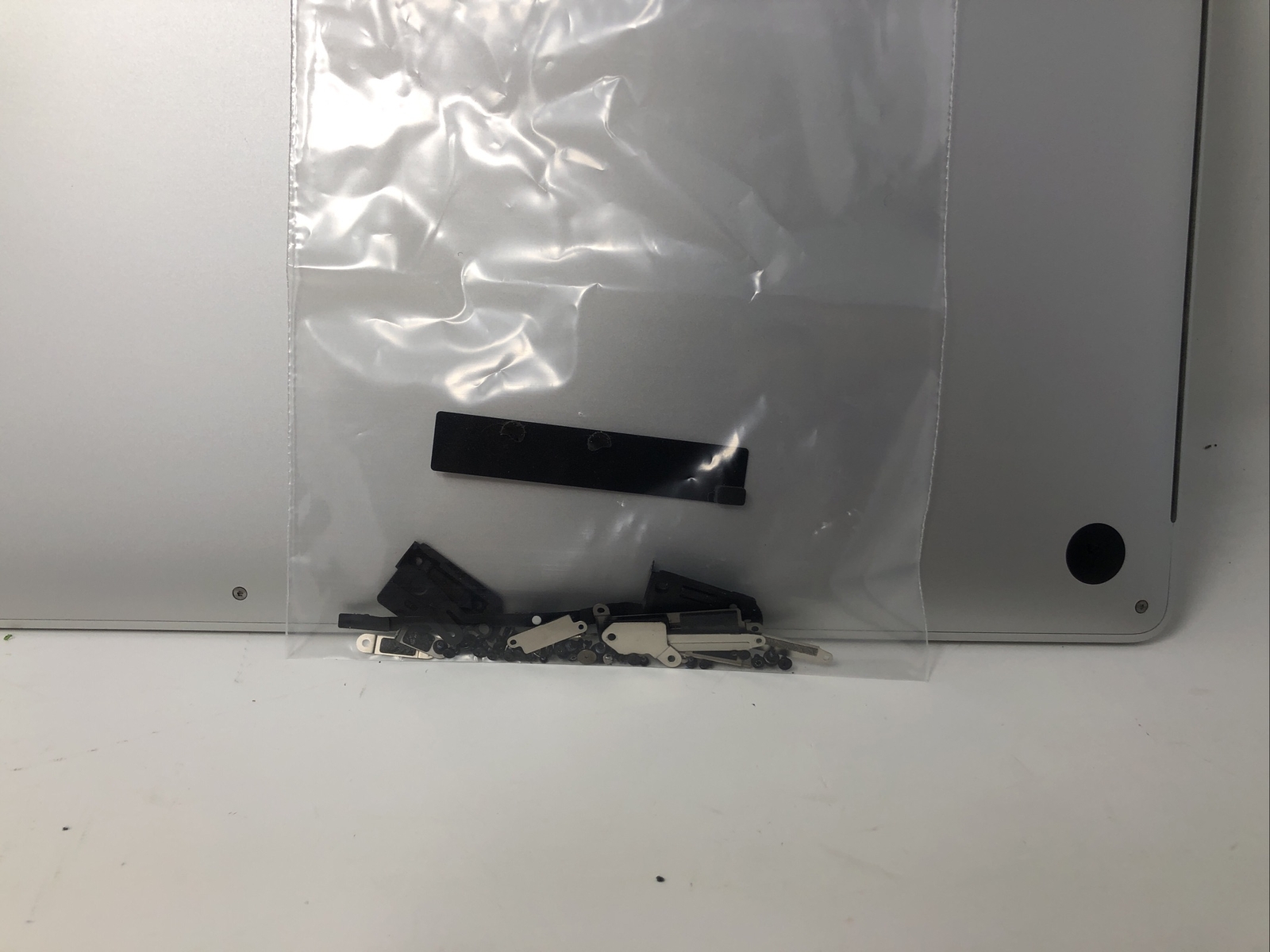 MacBook Pro A1990 Keyboard and Bottom Cover – Apple