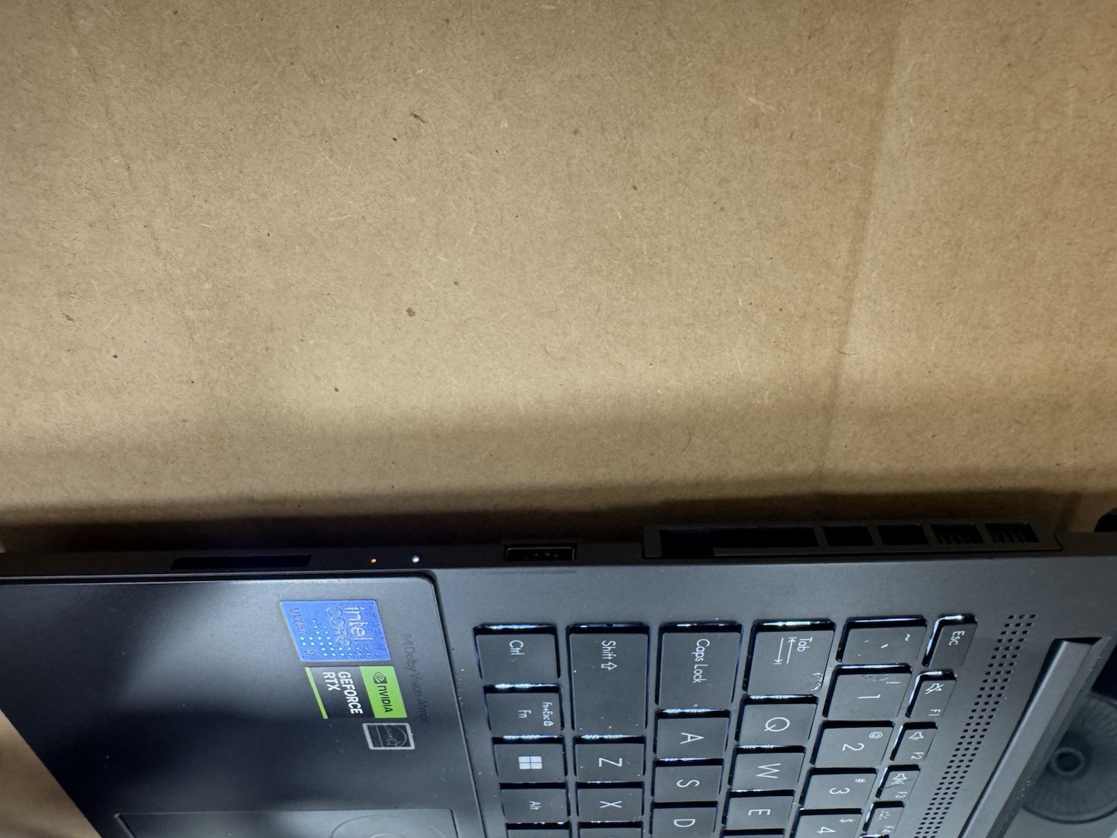 ASUS VivoBook Pro 15 Q543M Core Ultra 9 185H 24GB RAM 2TB SSD RTX 3050 OLED