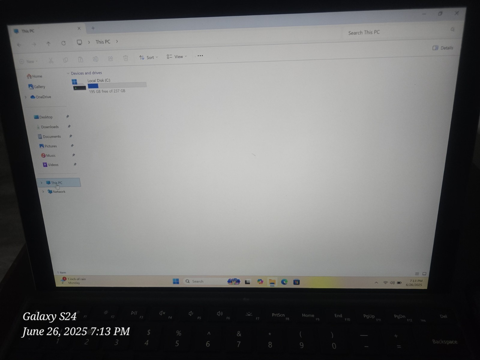 Microsoft Surface Pro 7 1866 Core i7-1065G7 1.3GHz 16GB 256GB Win 11