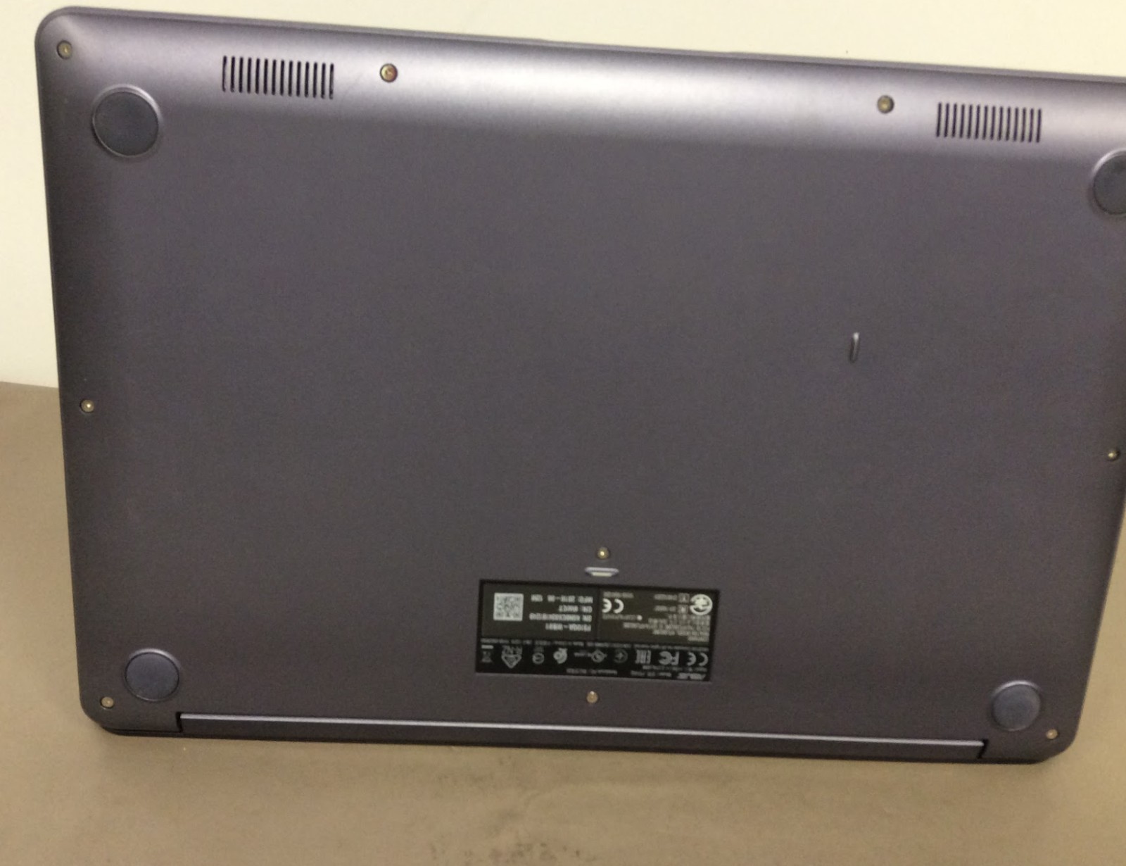 ASUS VivoBook 15.6″FHD(1920×1080),A12-9720P,4GB RAM+128GB SSD+1TB HDD,W10S, used