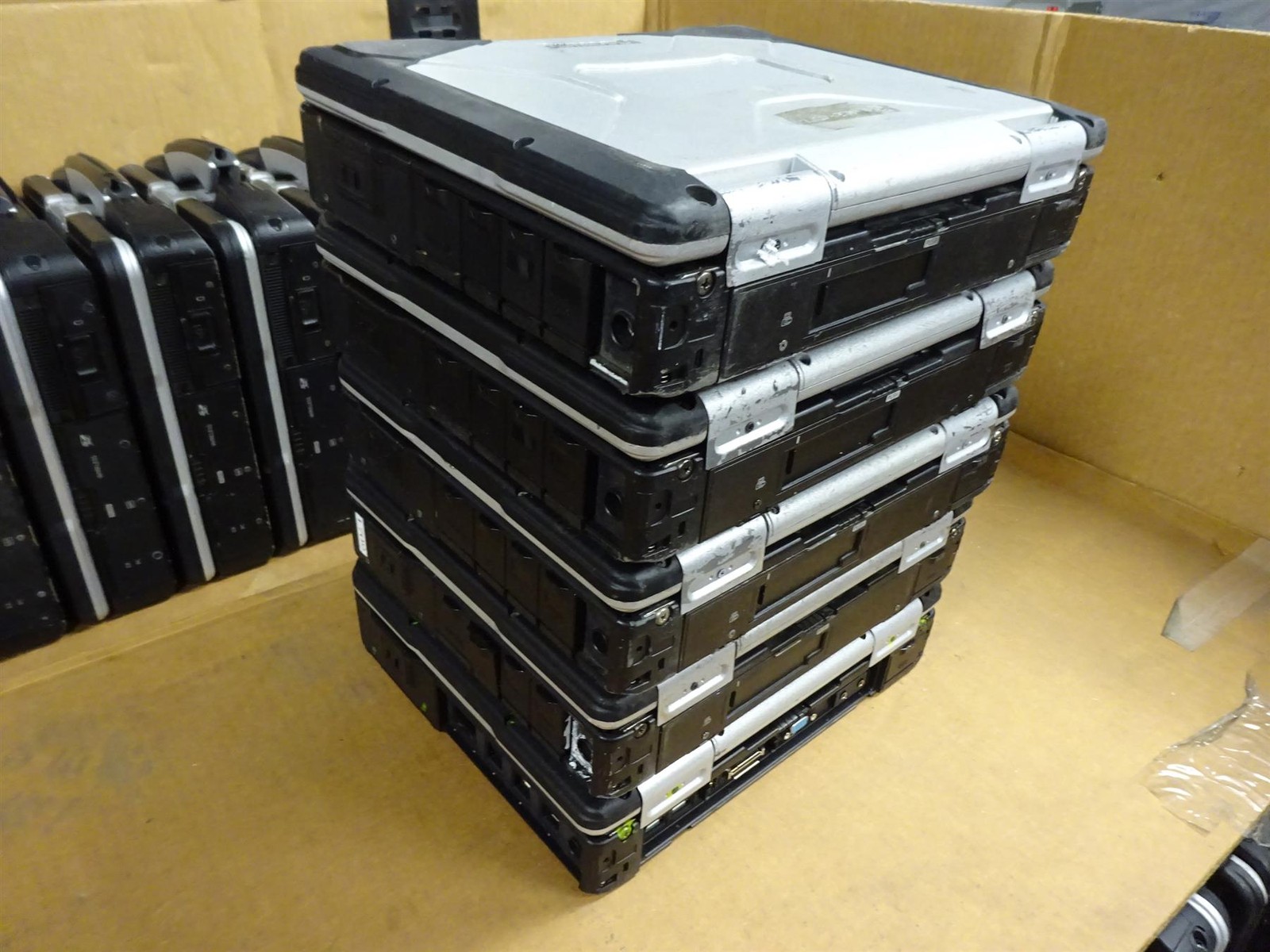 Lot 108 Panasonic CF-31 MK5 Core i5-5300U 4GB – Bios Locked – Read Description