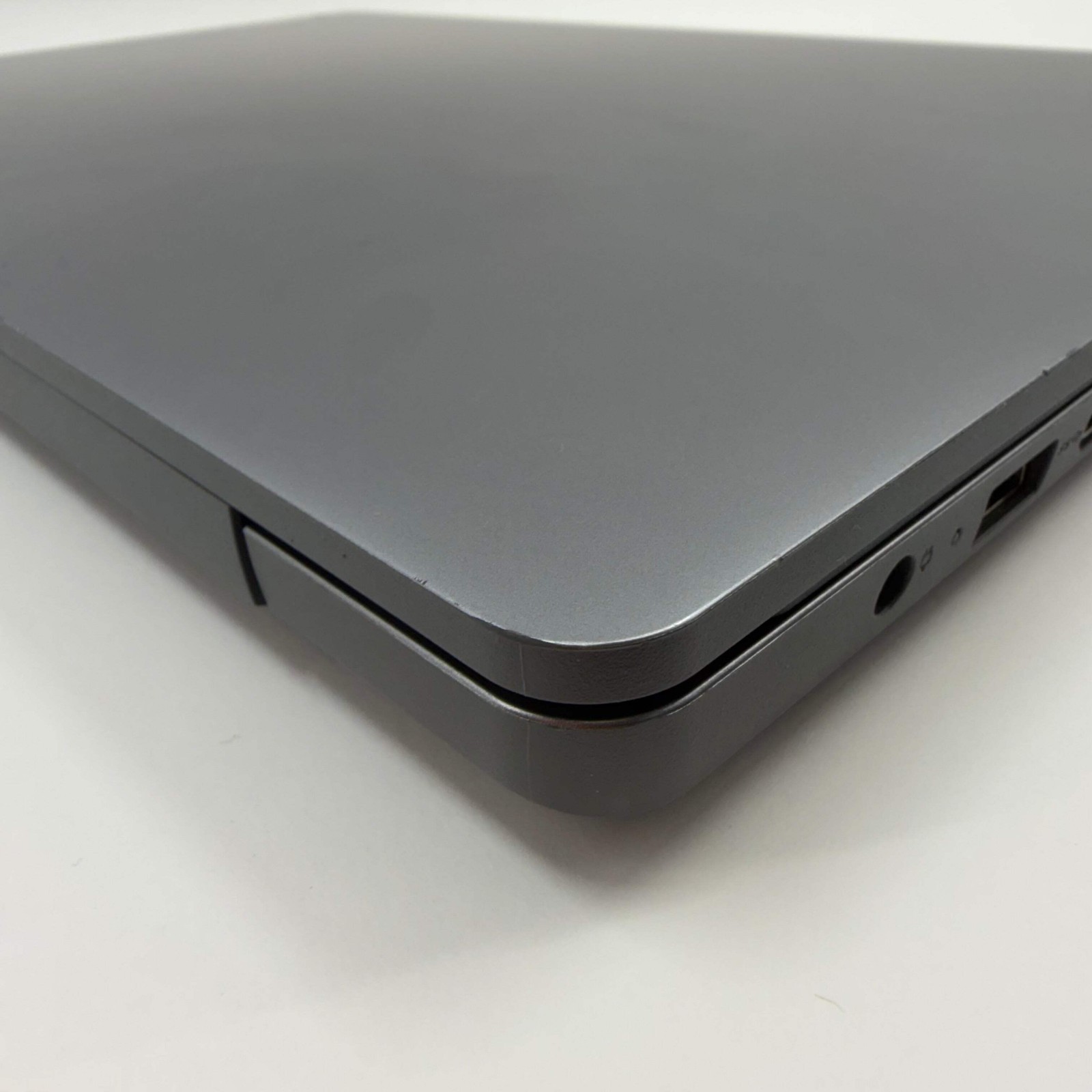 Lenovo IdeaPad Slim 3 15IAN8 15.6″ i3-N305 1.8GHz 8GB RAM 128GB SSD
