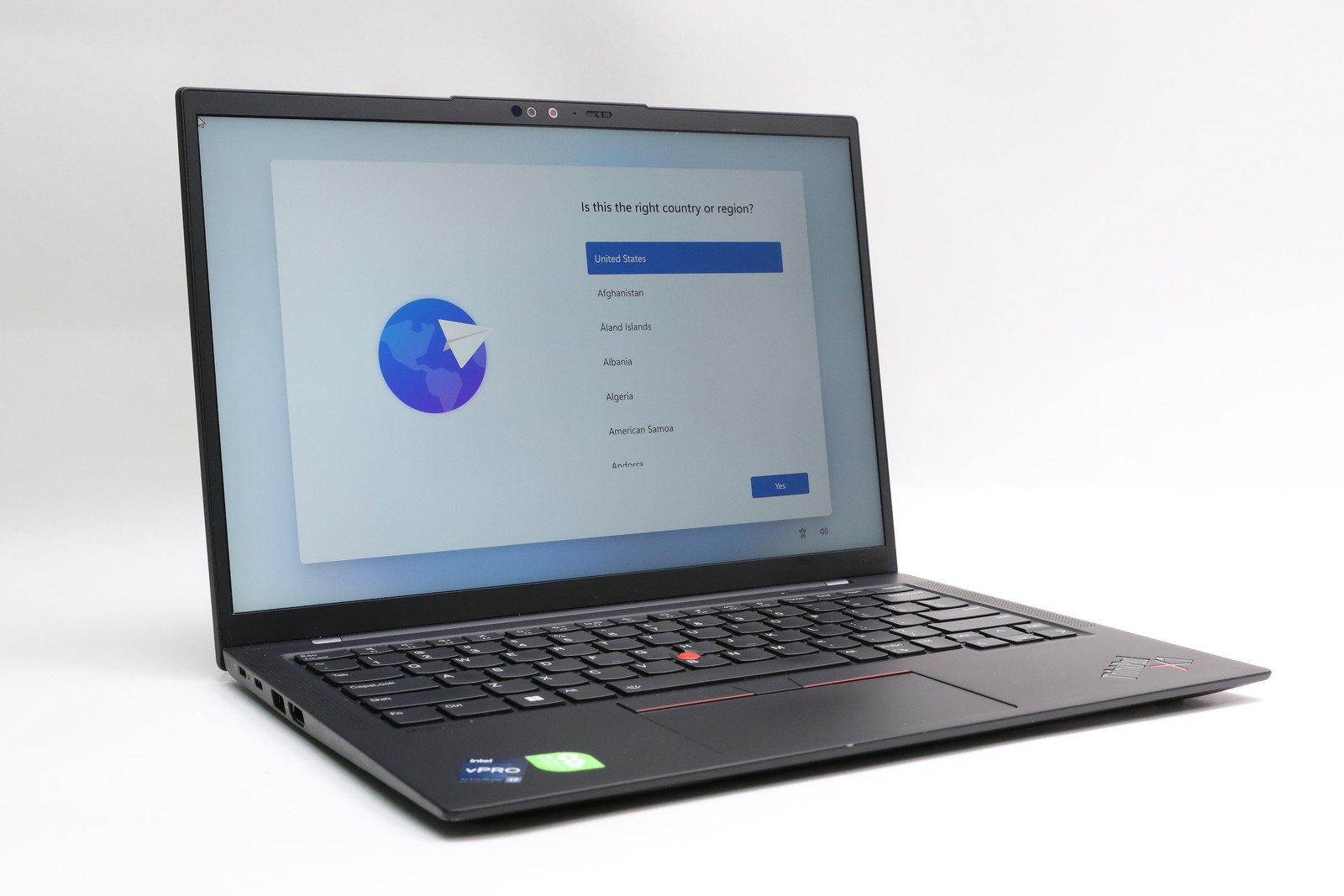 14″ UHD+ Lenovo Thinkpad X1 Carbon Gen 10, i7-1270P, 32GB, 1TB, 4K Screen!