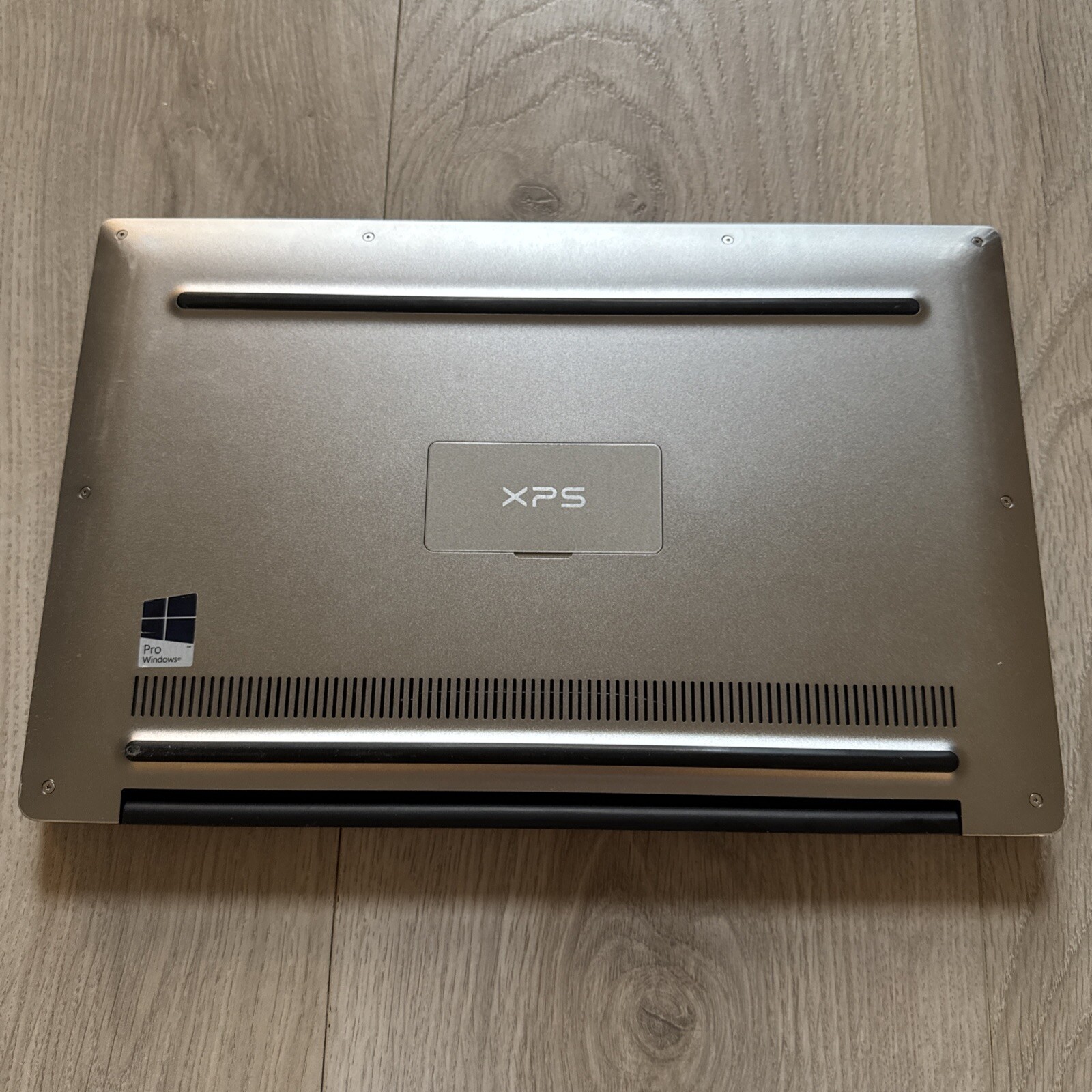 Dell XPS 13 9350 – i5-6200U 8GB/256GB Windows 11 Laptop