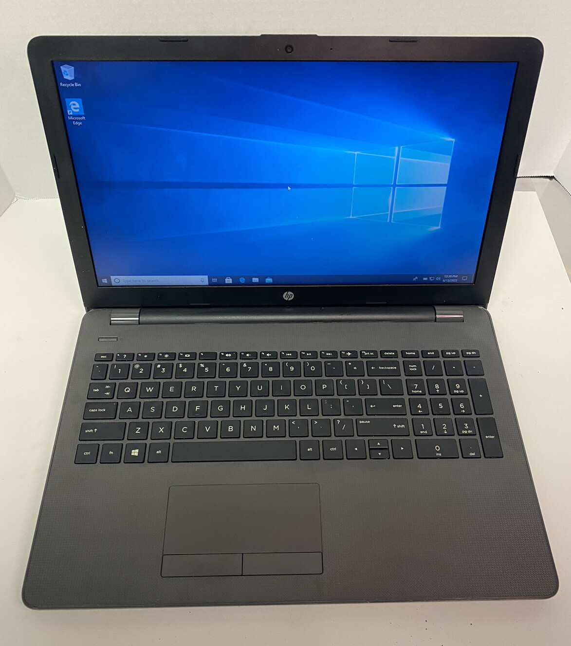 HP 255 G6 Laptop 15.6″ Screen 4GB Ram 500GB HDD Windows 10 KEYBOARD ISSUE