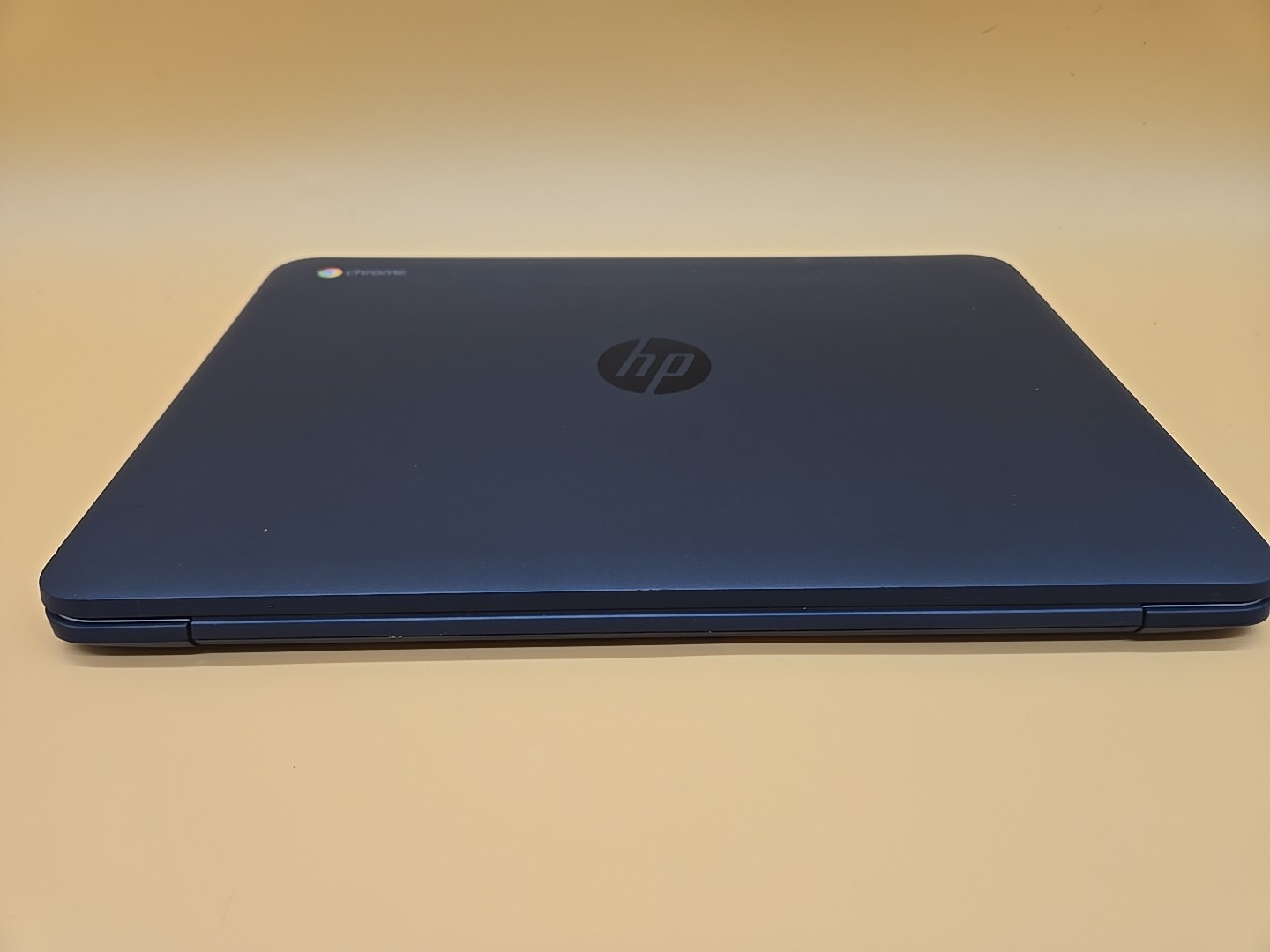 HP Chromebook 14 G4 14″ (16GB SSD Intel N2840 2.16GHz 2GB) Cracked Screen