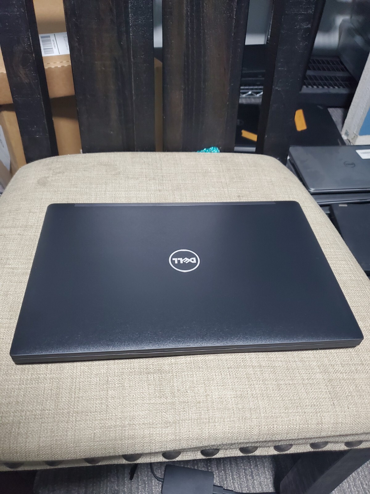 Dell Latitude ‎7480 14″ Touch(256GB SSD, Intel Core i5-7300U, ‎2.6 GHz, 8GB RAM)
