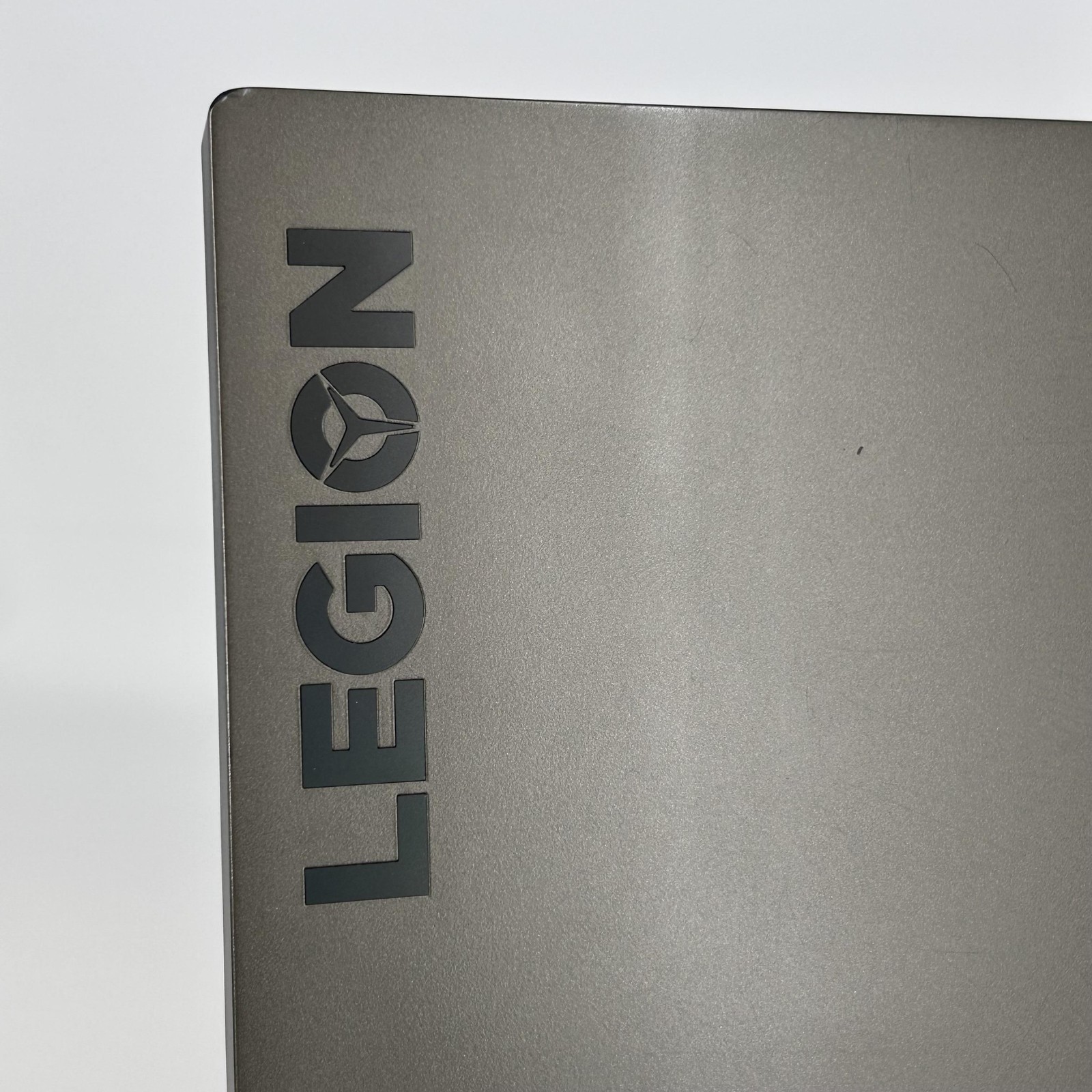Lenovo Legion 5i 15.6 144Hz FHD i7-10750H 16GB 512GB SSD/1TB HDD GTX 1660 Ti