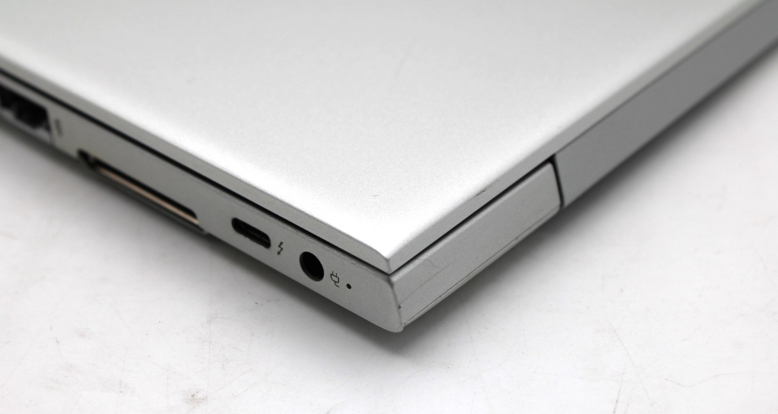 HP EliteBook 840 G5 i5-8350U@1.7GHz 16GB DDR4 NO STORAGE/OS *USED/TESTED*