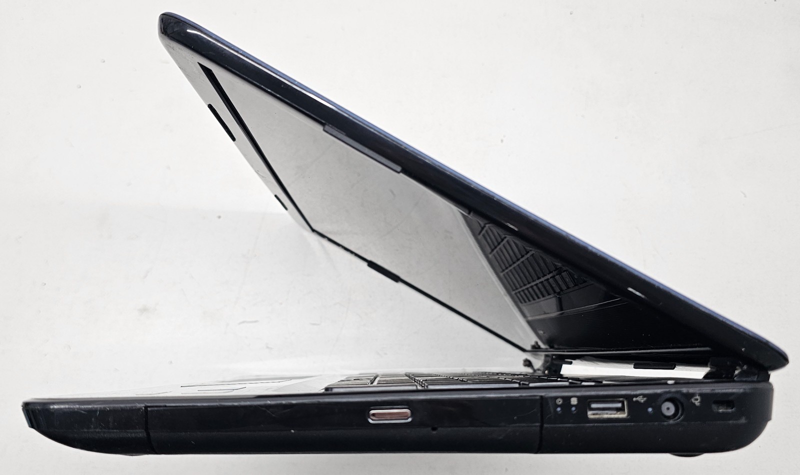 HP Pavilion G7-2017US 17.3″ Laptop Intel Core i3 8GB Ram NO HD/OS (FL)