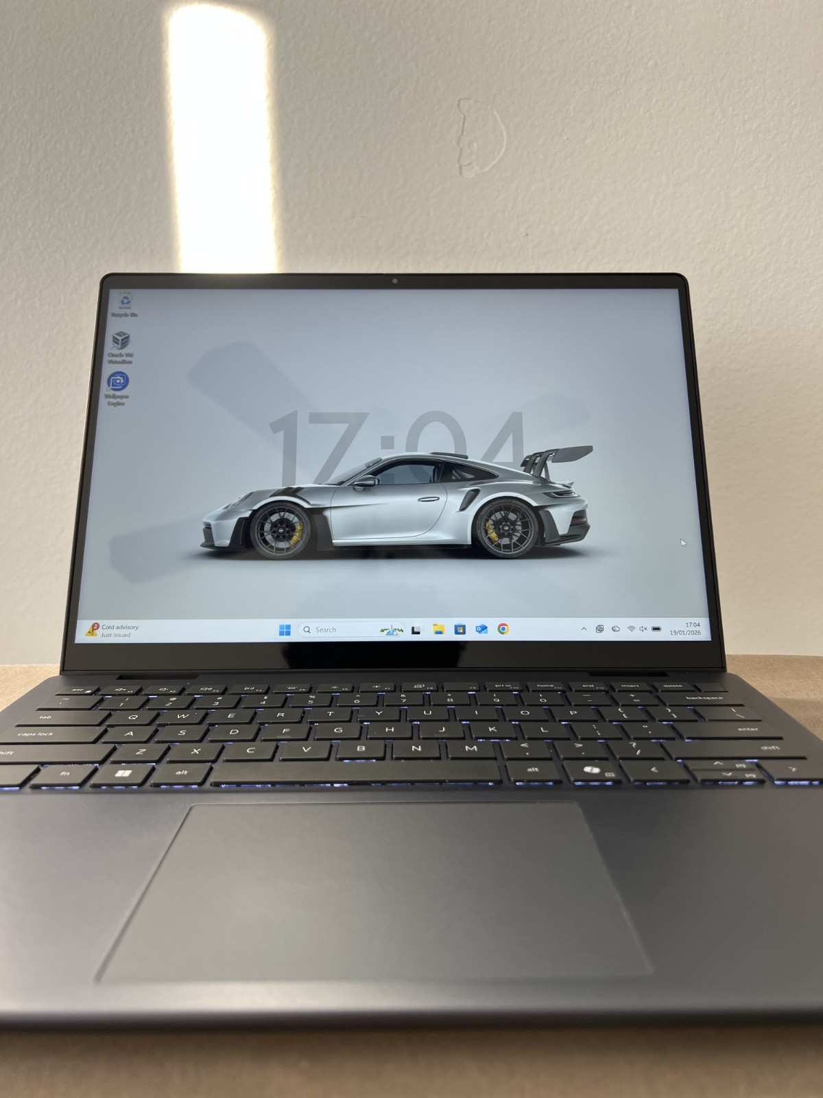 Dell Inspiron 14 2-in-1 Touchscreen Ryzen 5 8640HS 8GB RAM 512GB SSD Win 11