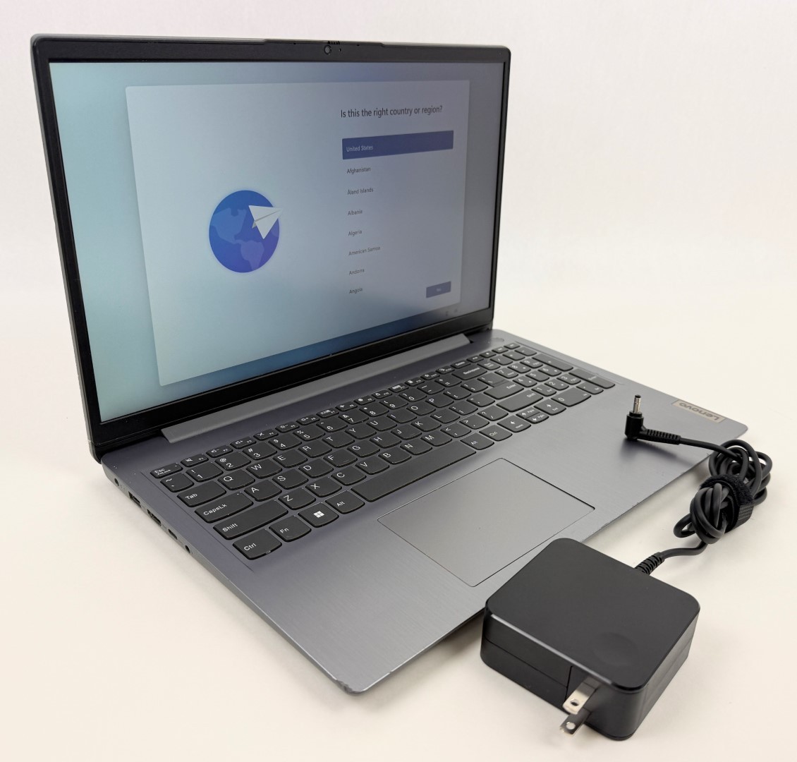 Lenovo 3 15ITL6 15.6″ FHD Touch i5-1135G7 8GB 512GB SSD W11H Laptop – Scratches