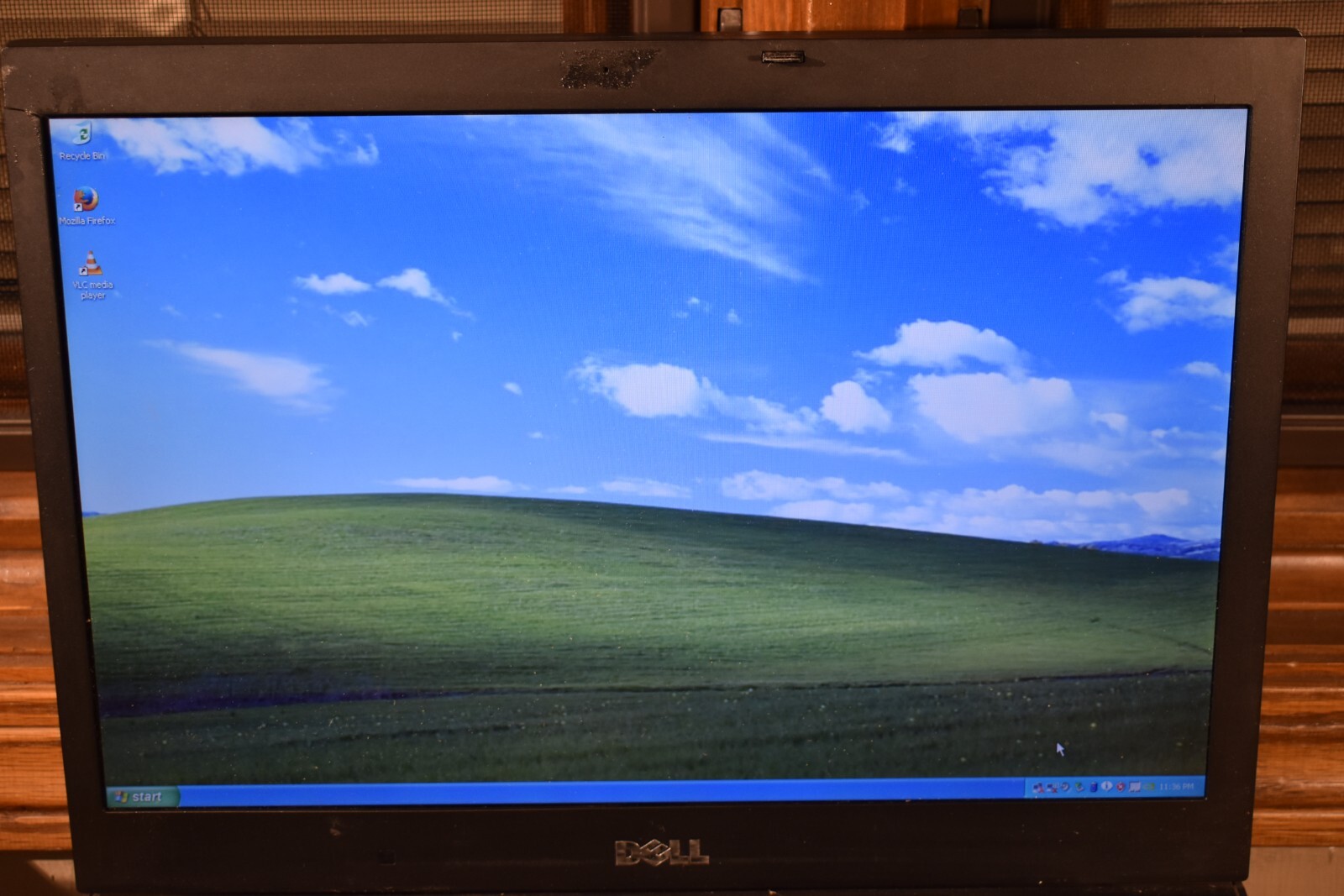 Dell Latitude E6500 Core 2 Duo T9900 3.06GHz 640GB Windows XP NVidia NVS 160M