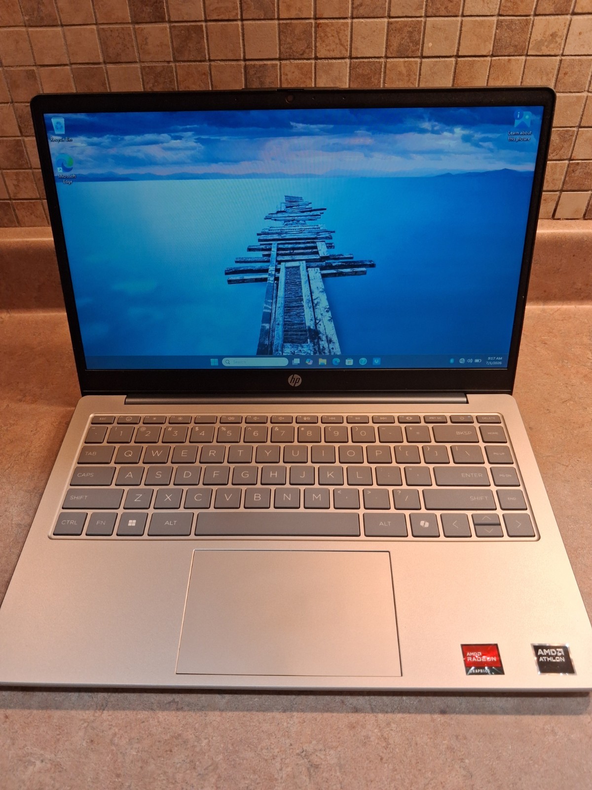 HP Laptop 14-EM0002WM 14″ Athlon Silver 7120U 2.4GHz 4GB RAM 128GB SSD – Blue