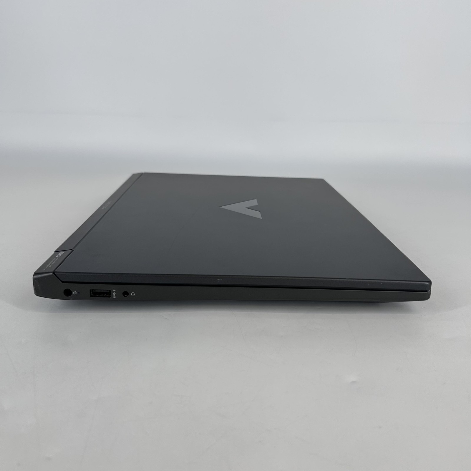 HP Victus Gaming 15.6 144Hz FHD 3.2 GHz Ryzen 7 7445HS 16GB 512GB SSD RTX 4050