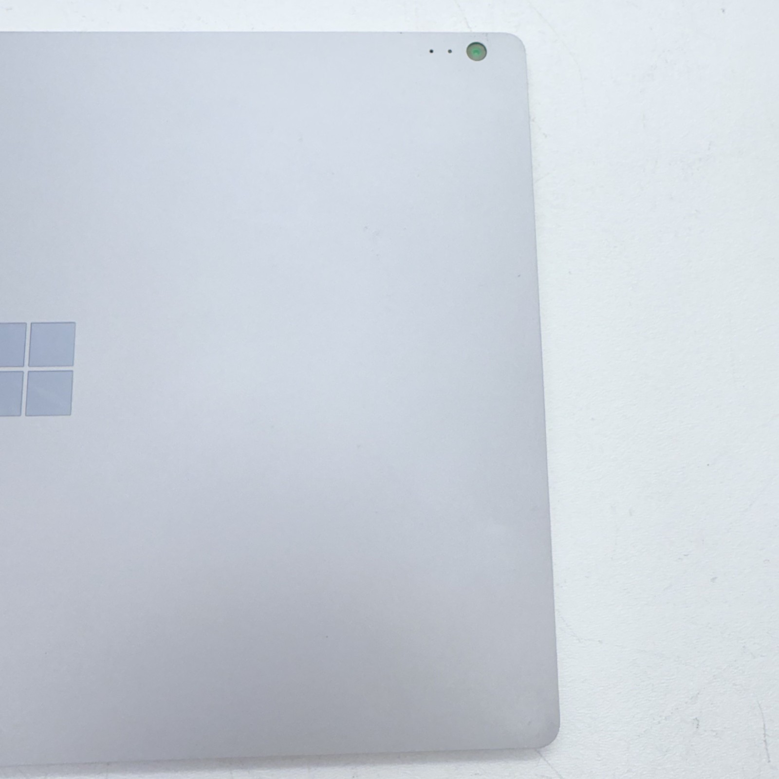 Microsoft Surface Book 2 Tablet 1832 i5 8GB RAM 256GB SSD – NO TOUCHSCREEN*READ*